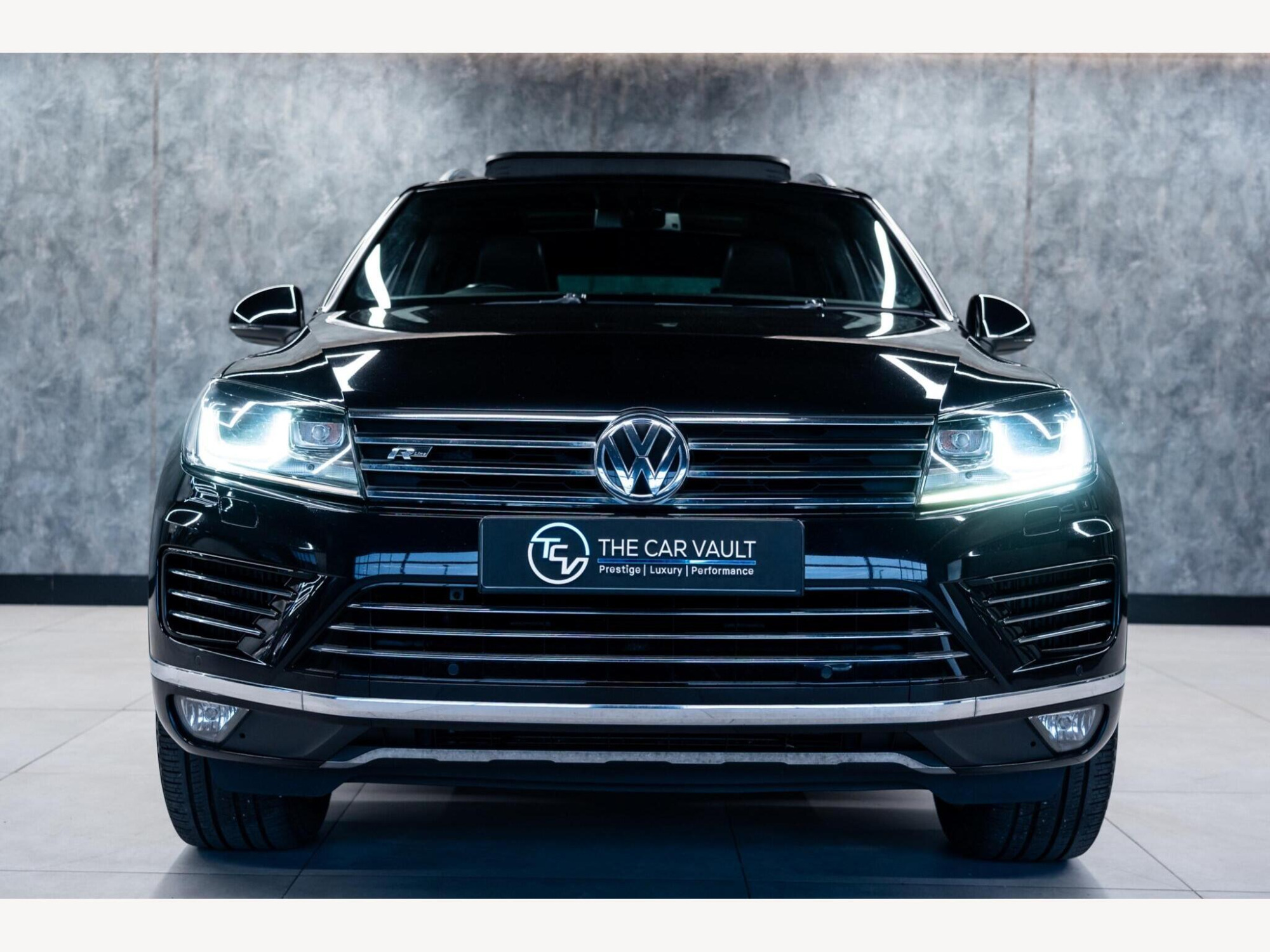 2016 Volkswagen Touareg image 5