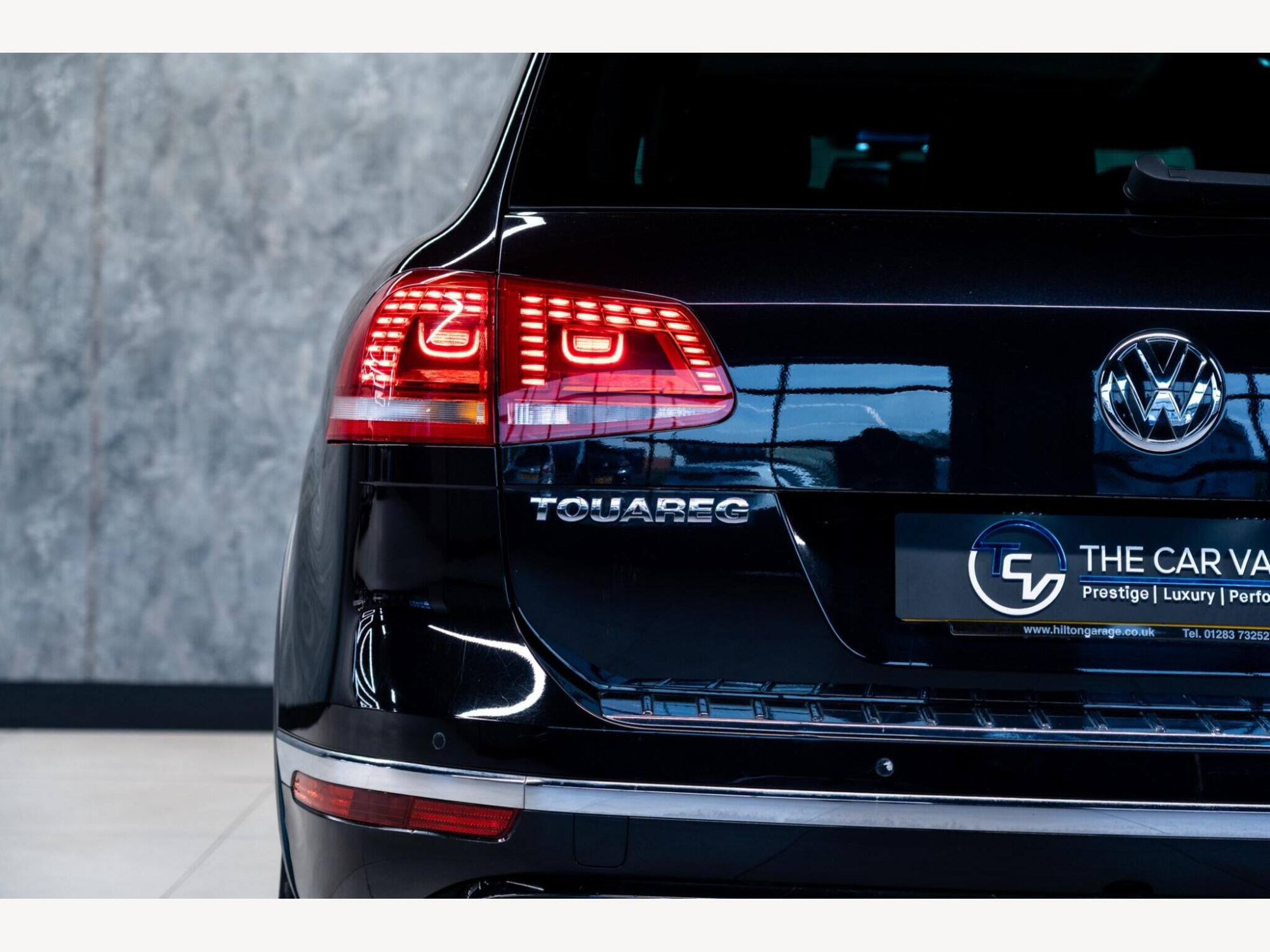 2016 Volkswagen Touareg image 13