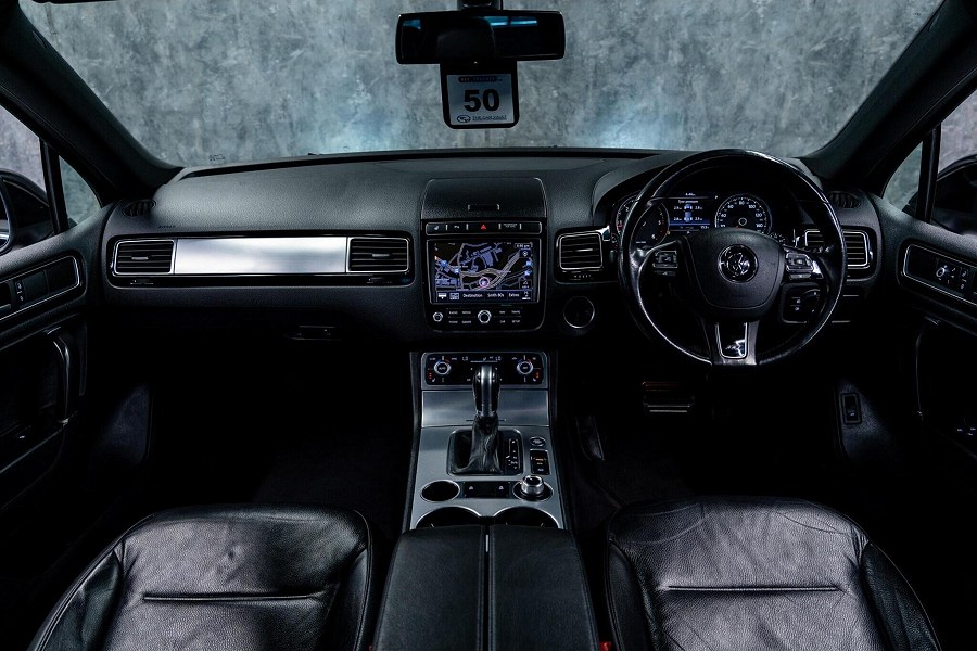 Volkswagen Touareg photo 2