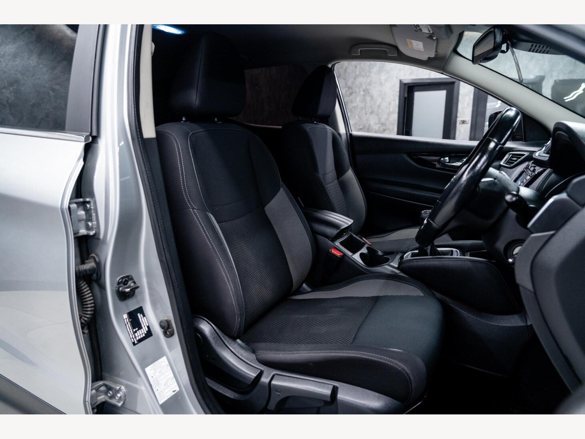 2018 Nissan Qashqai image 32