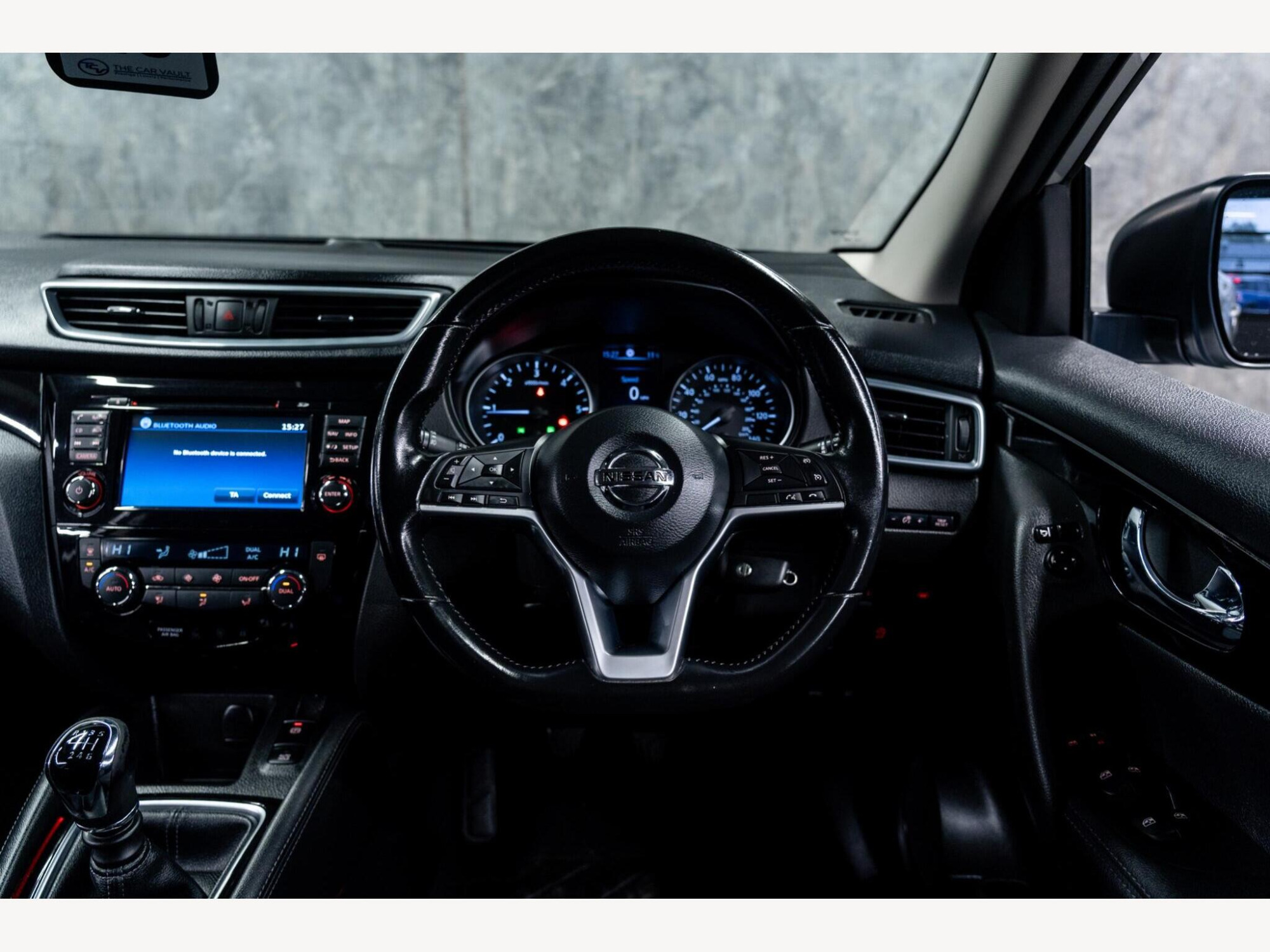 2018 Nissan Qashqai image 2