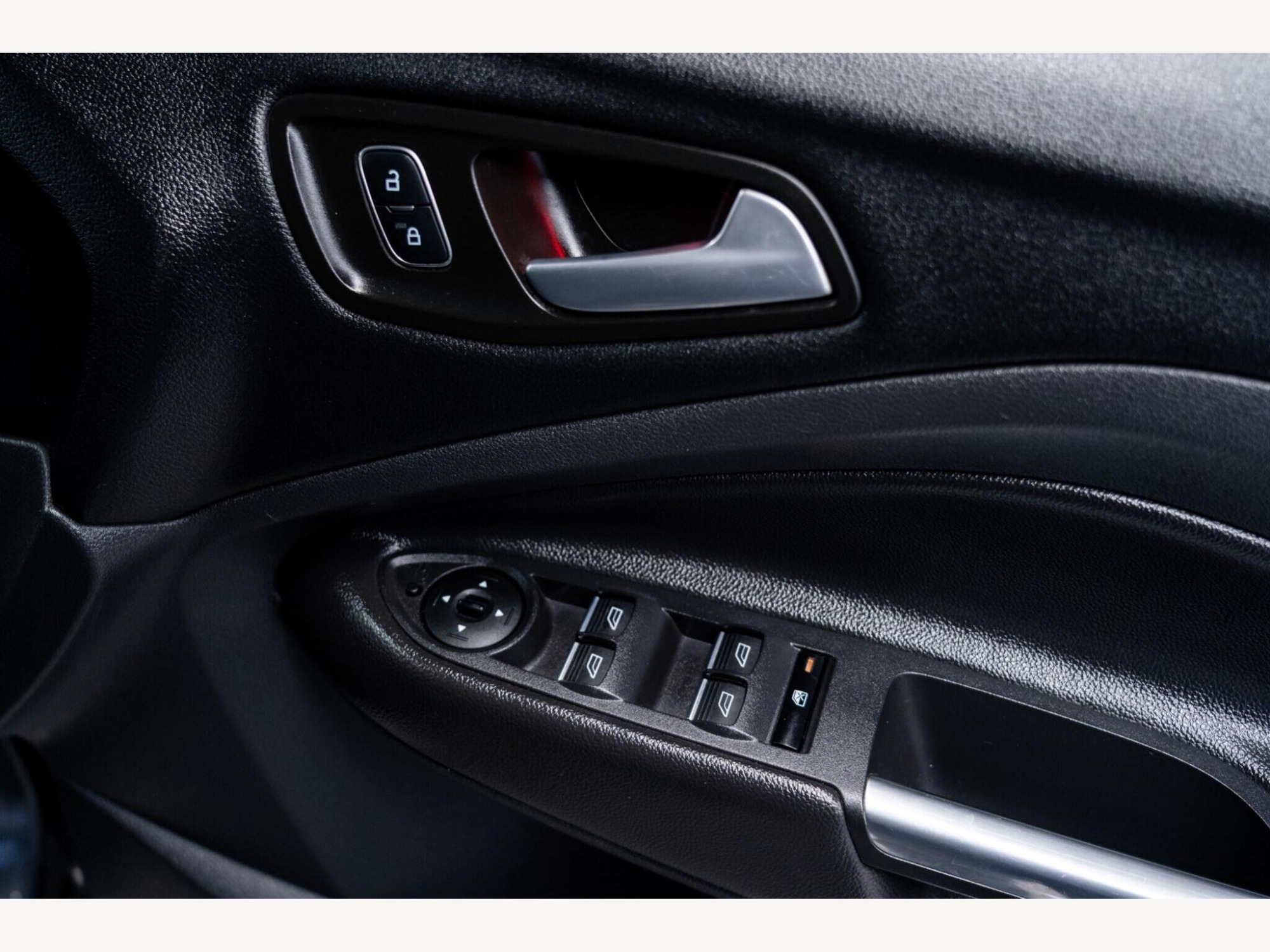 2019 Ford Kuga image 32