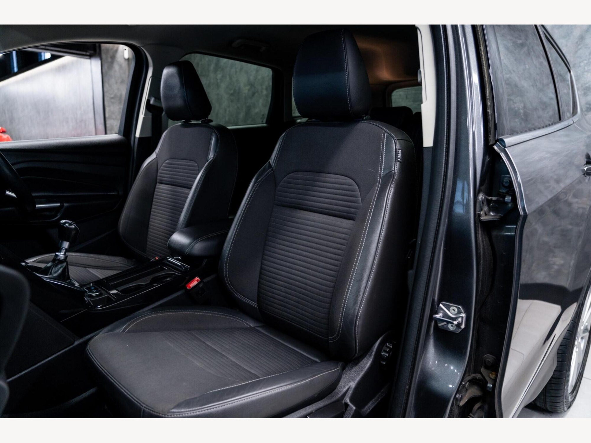2019 Ford Kuga image 37