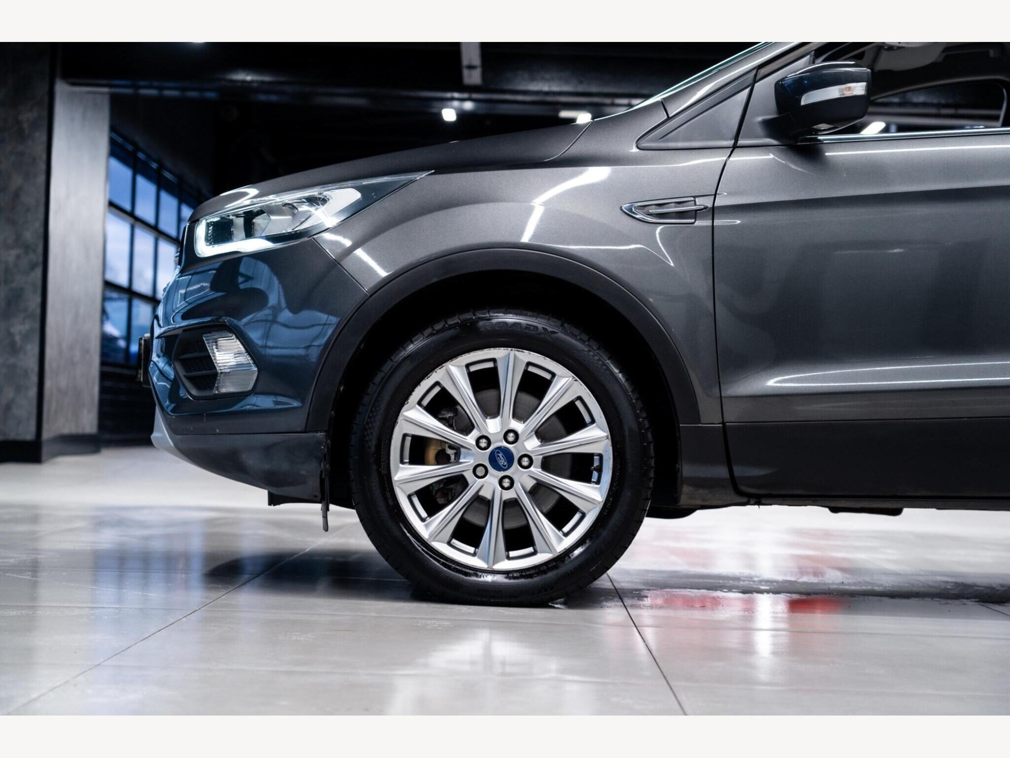 2019 Ford Kuga image 13