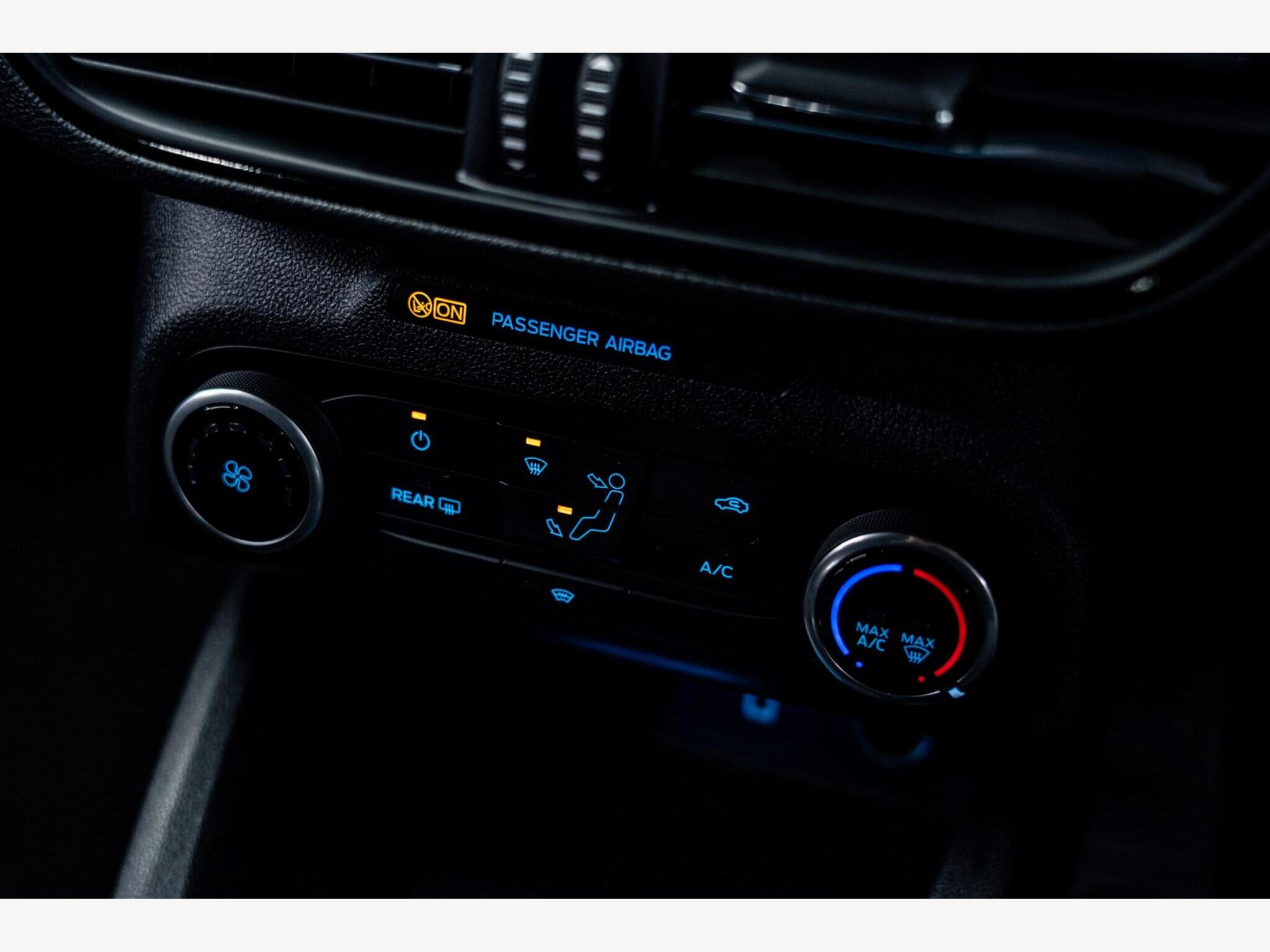 2019 Ford Focus image 24