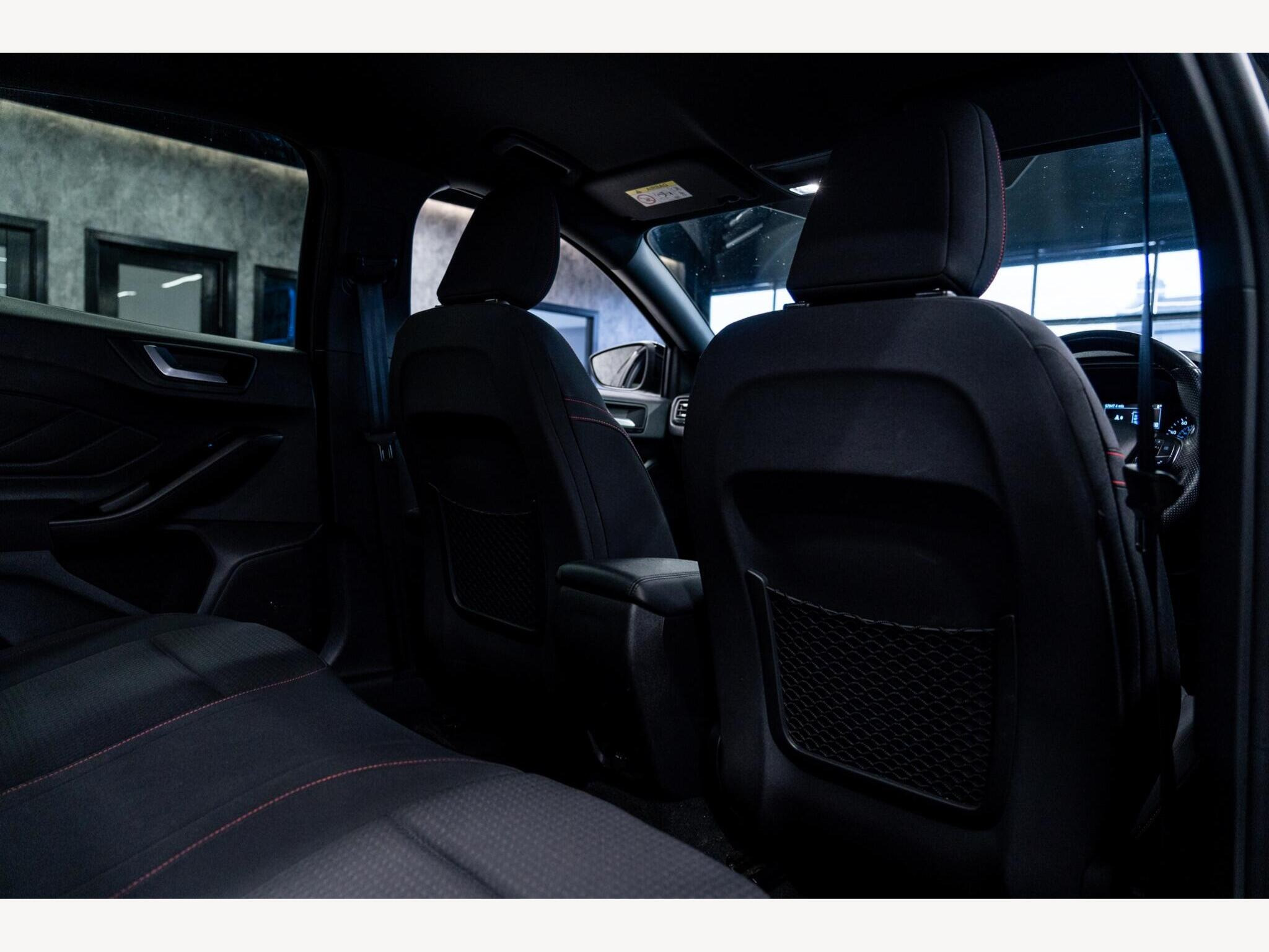 2019 Ford Focus image 32