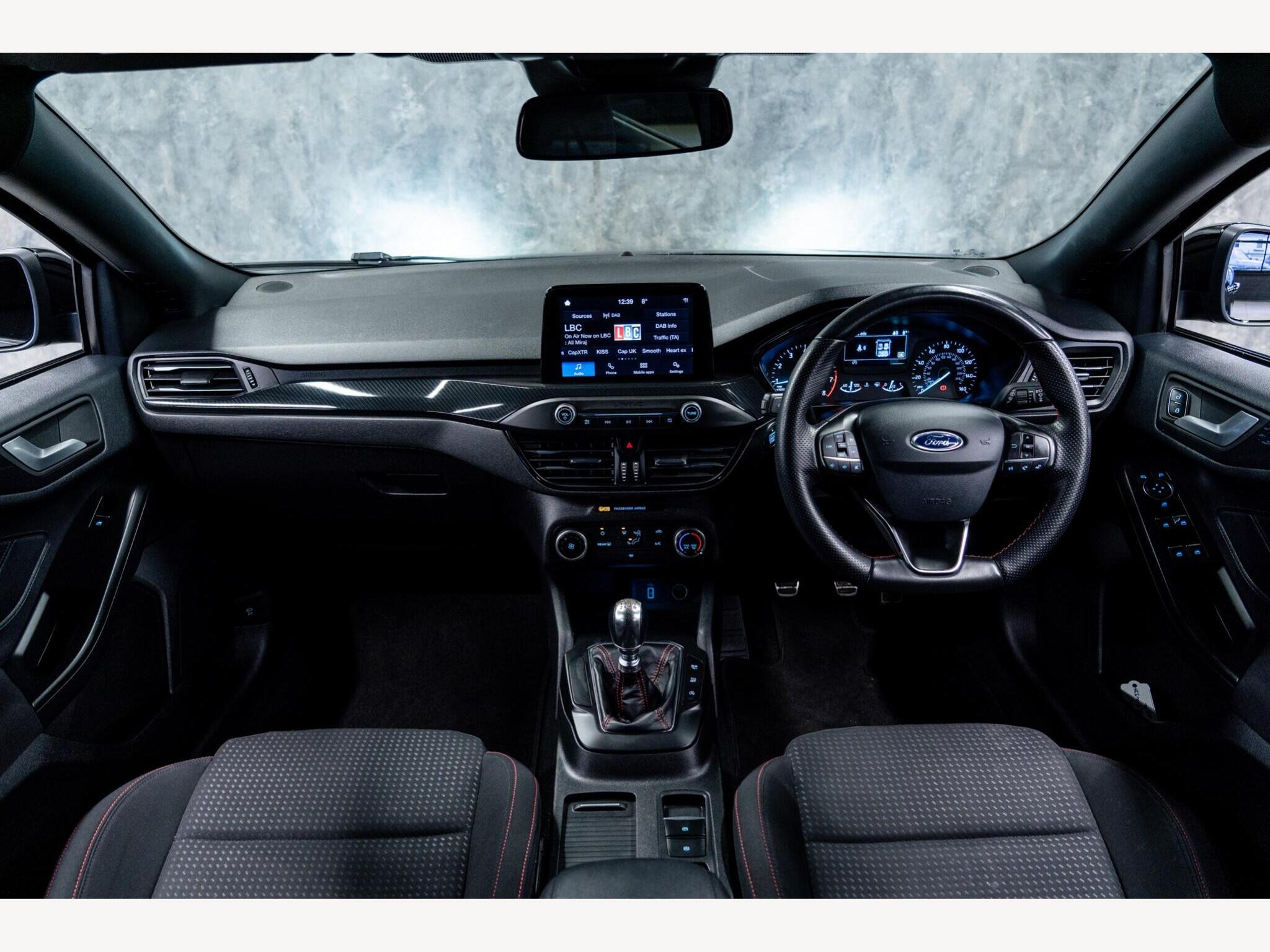 2019 Ford Focus image 16