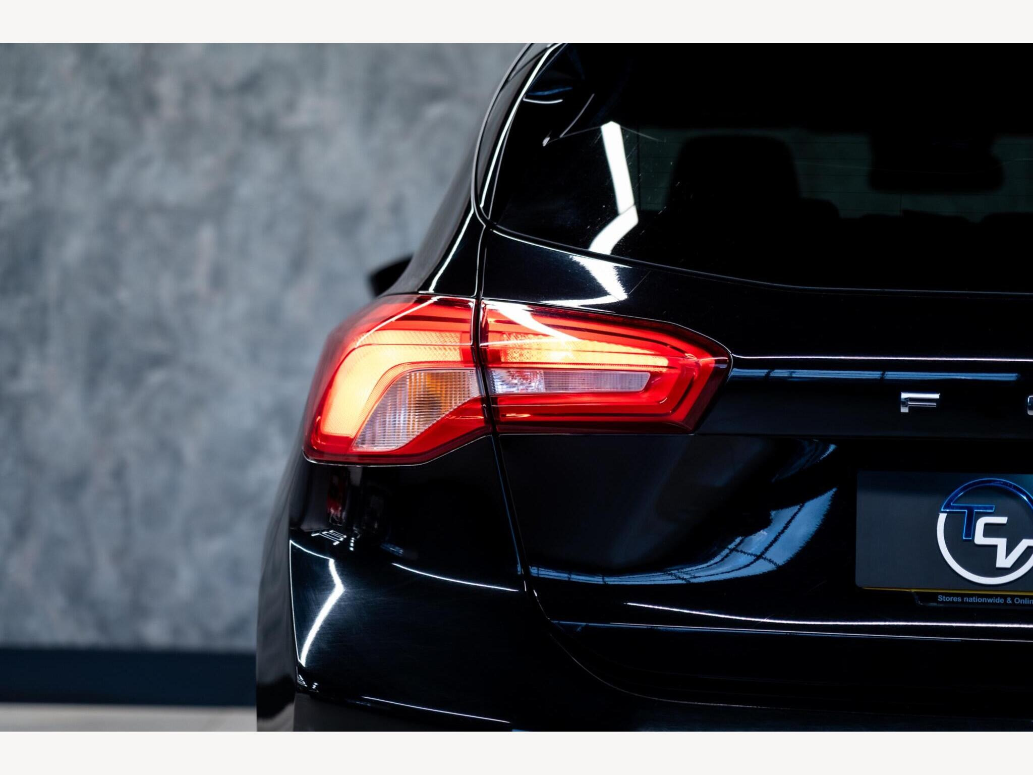 2019 Ford Focus image 11