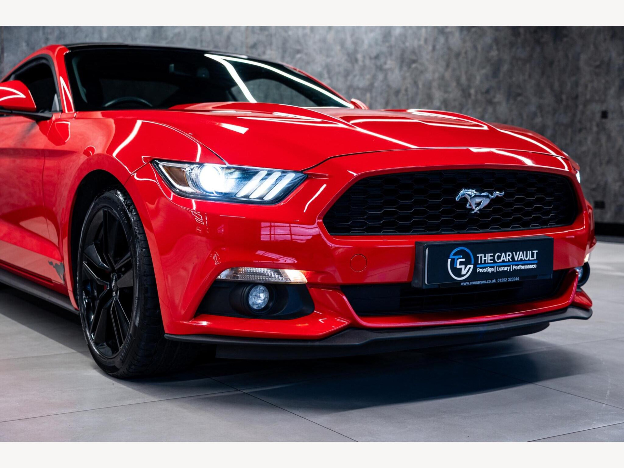 2017 Ford Mustang image 10