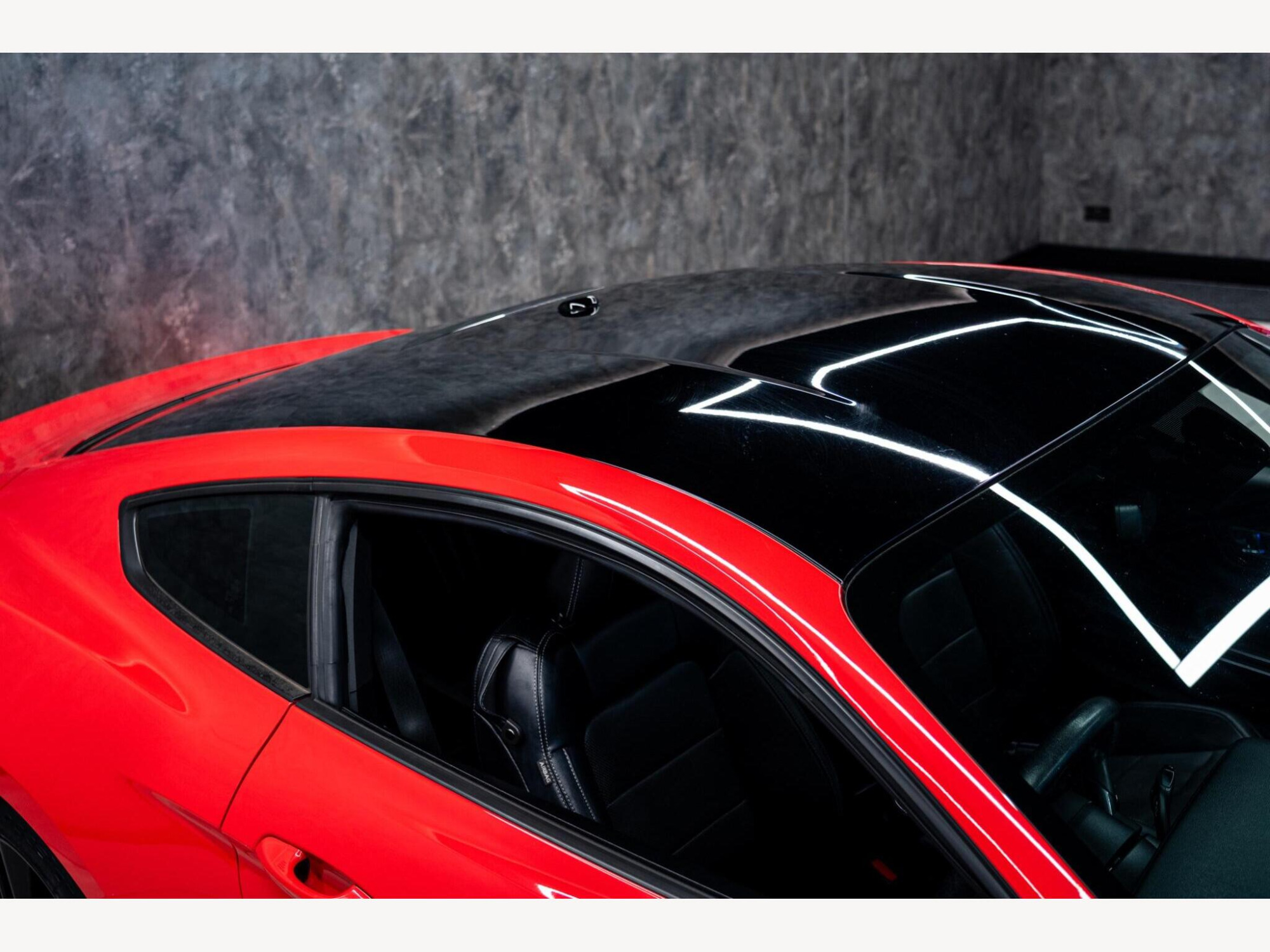 2017 Ford Mustang image 3