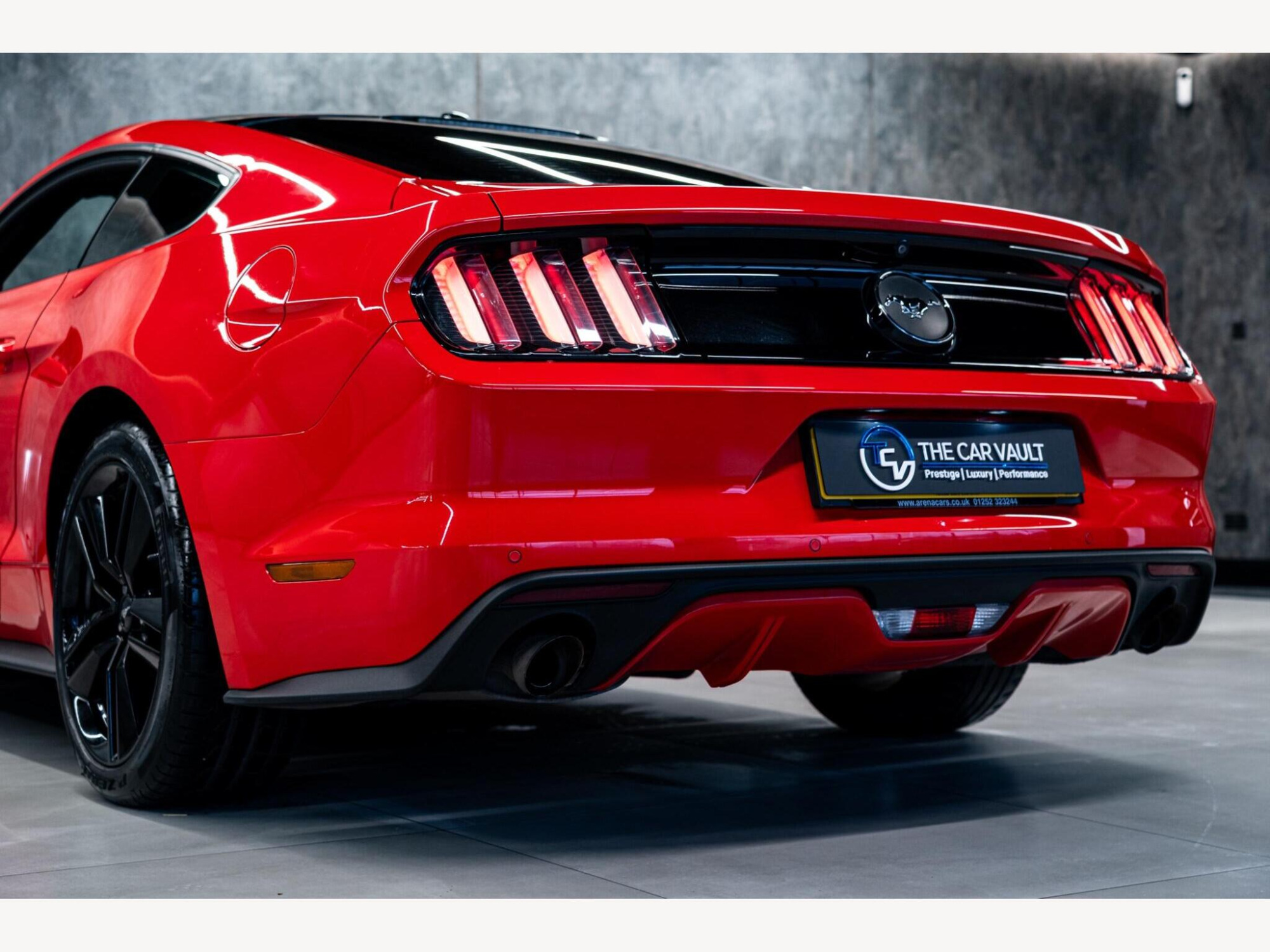 2017 Ford Mustang image 14
