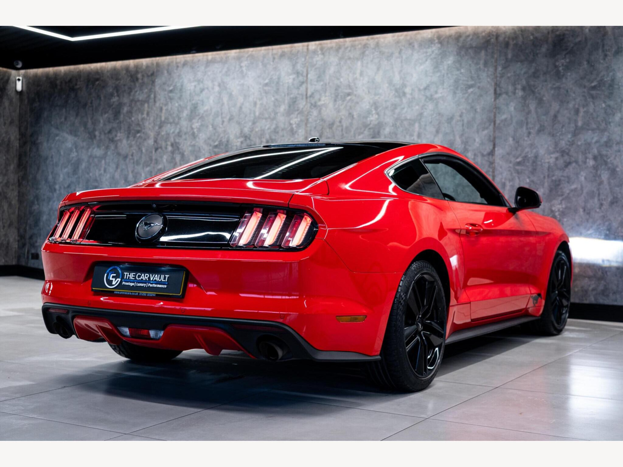 2017 Ford Mustang image 8