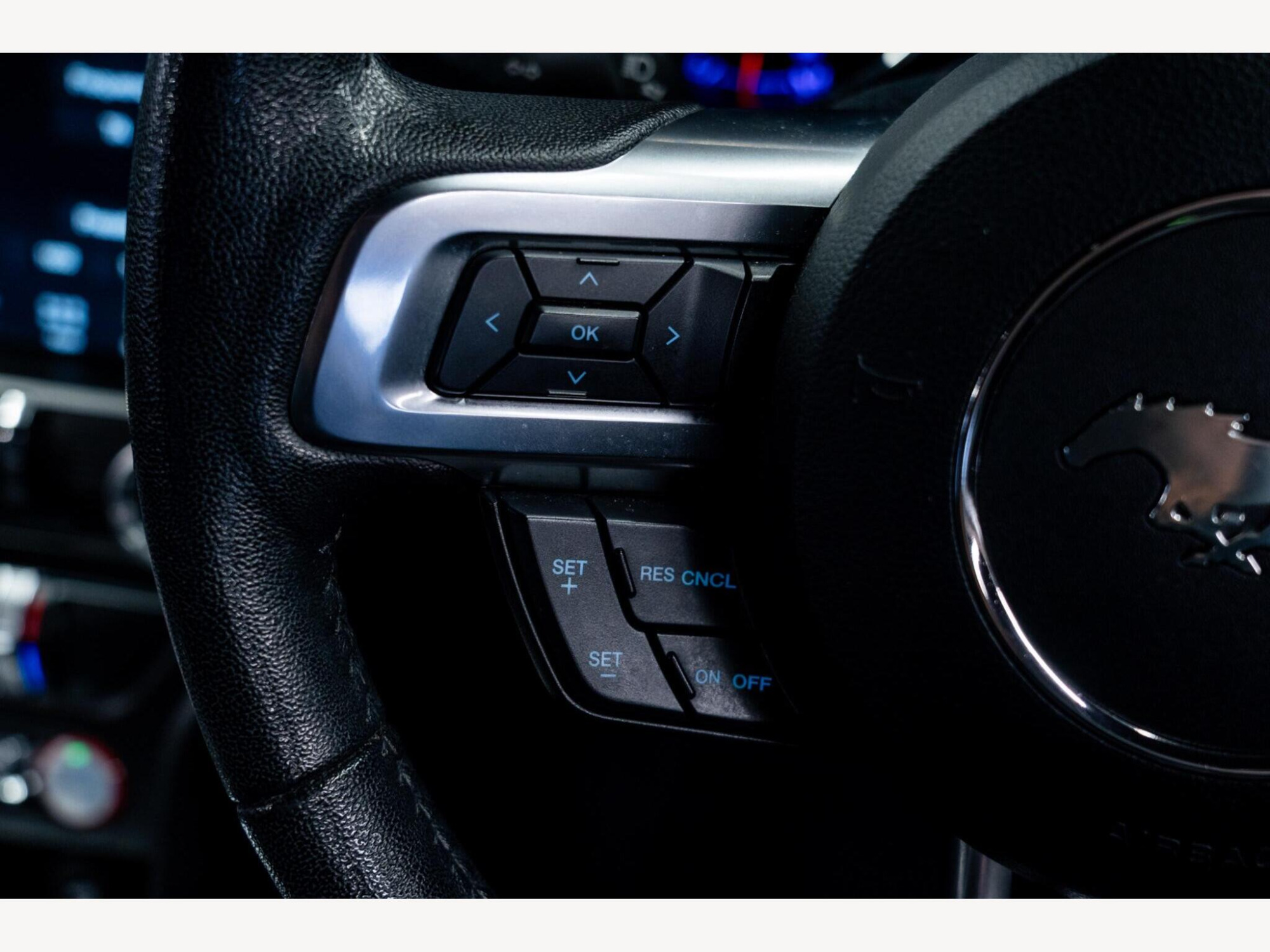 2017 Ford Mustang image 39