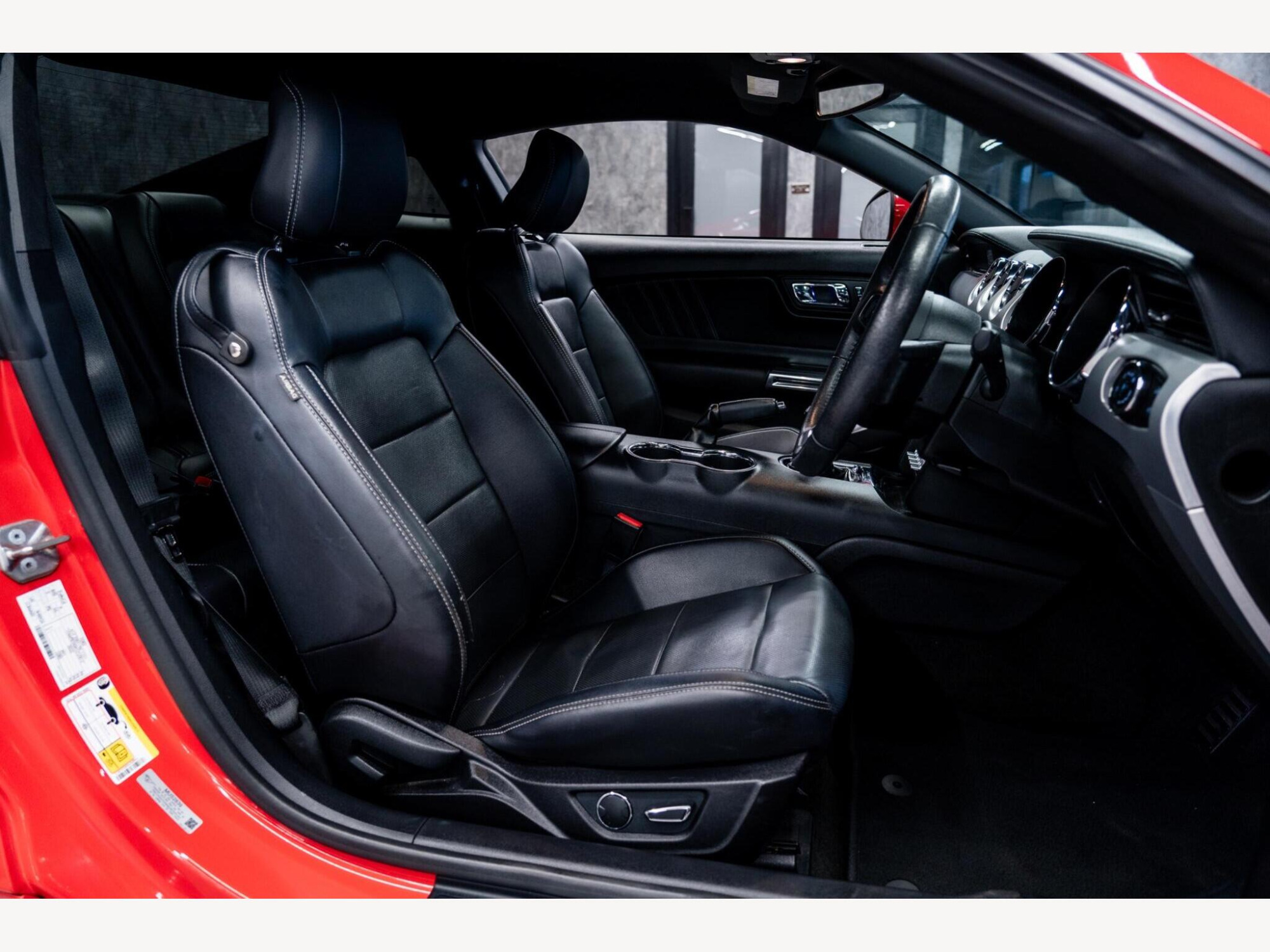 2017 Ford Mustang image 47