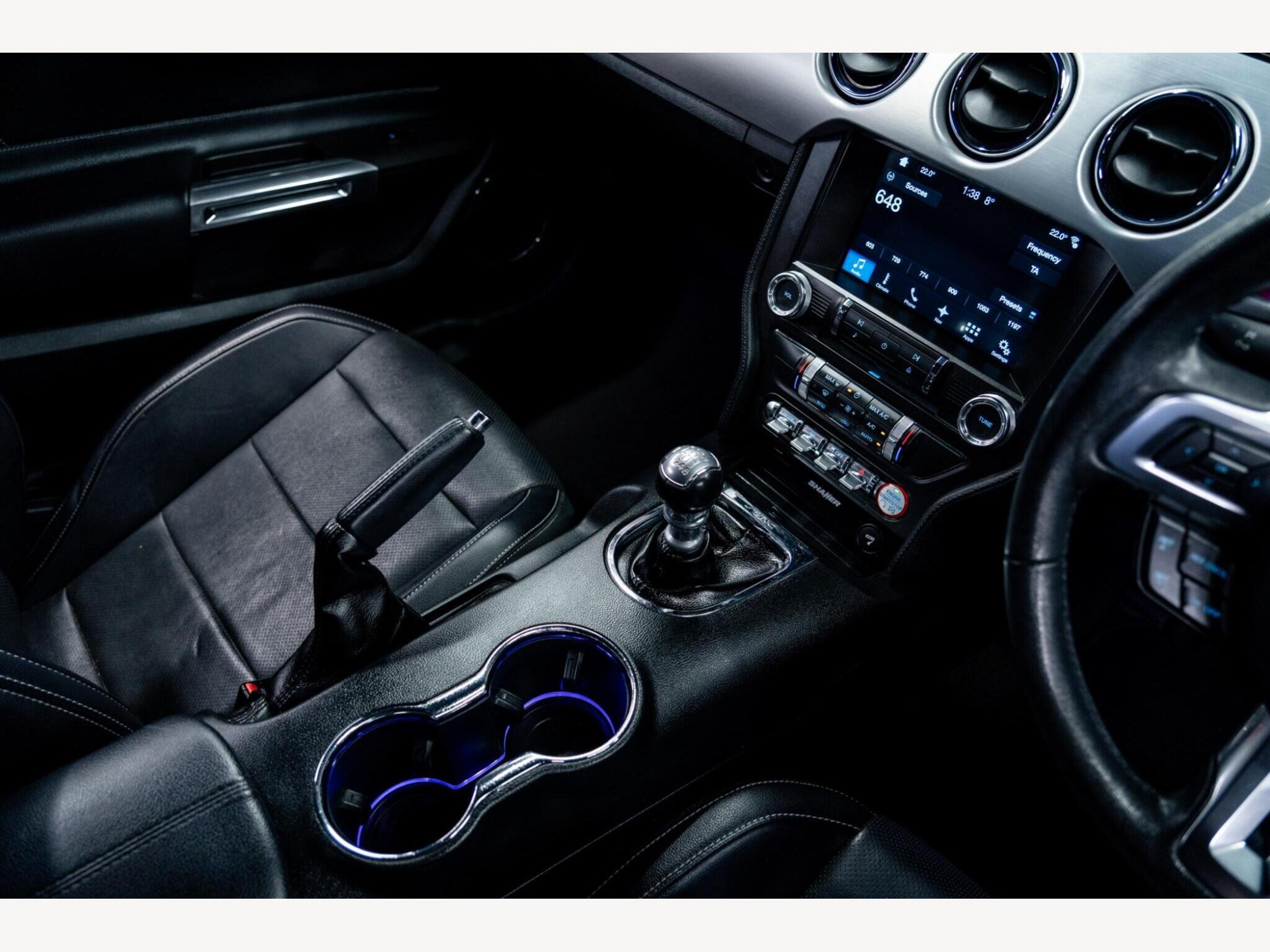 2017 Ford Mustang image 37