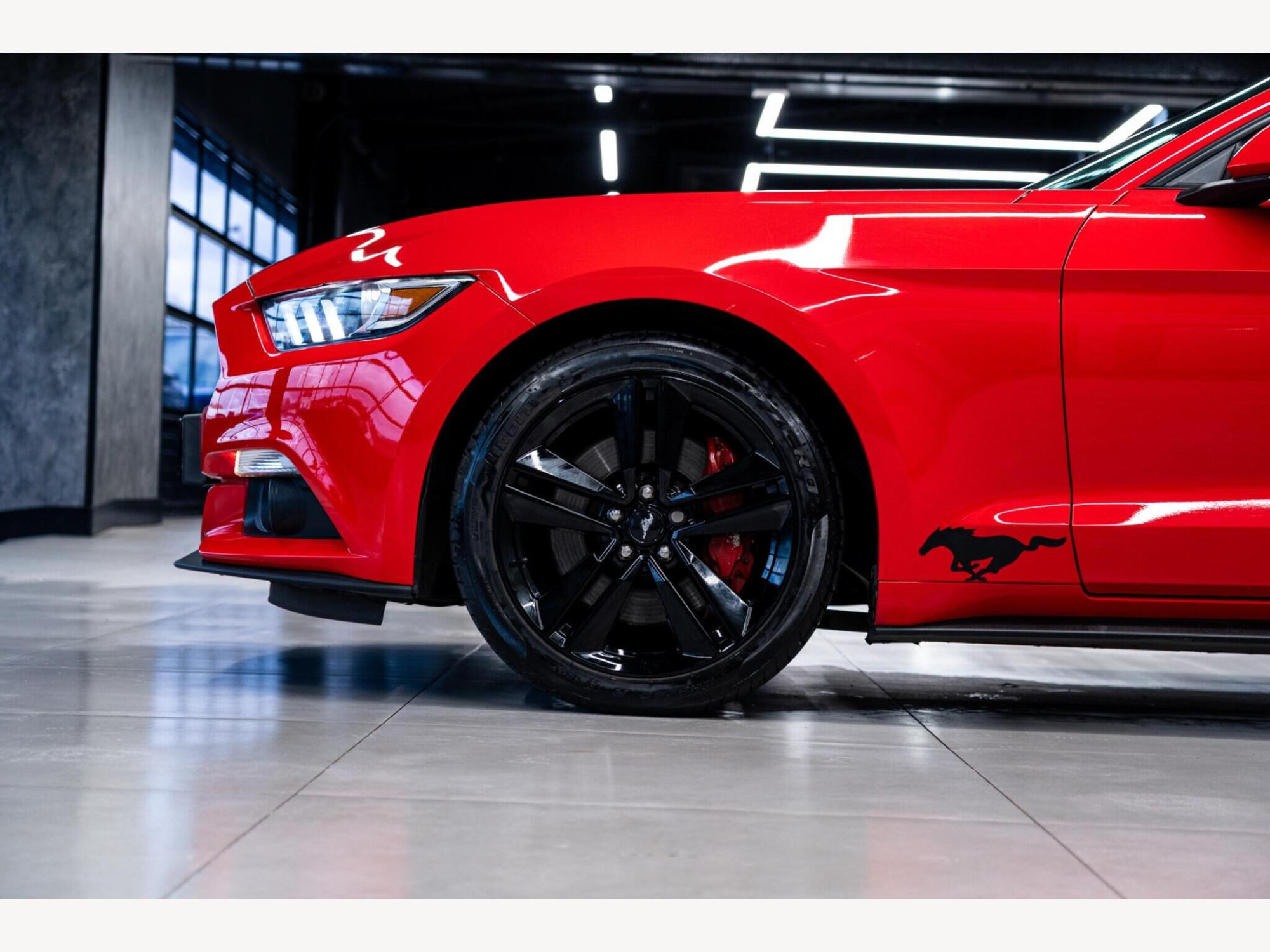 2017 Ford Mustang image 15