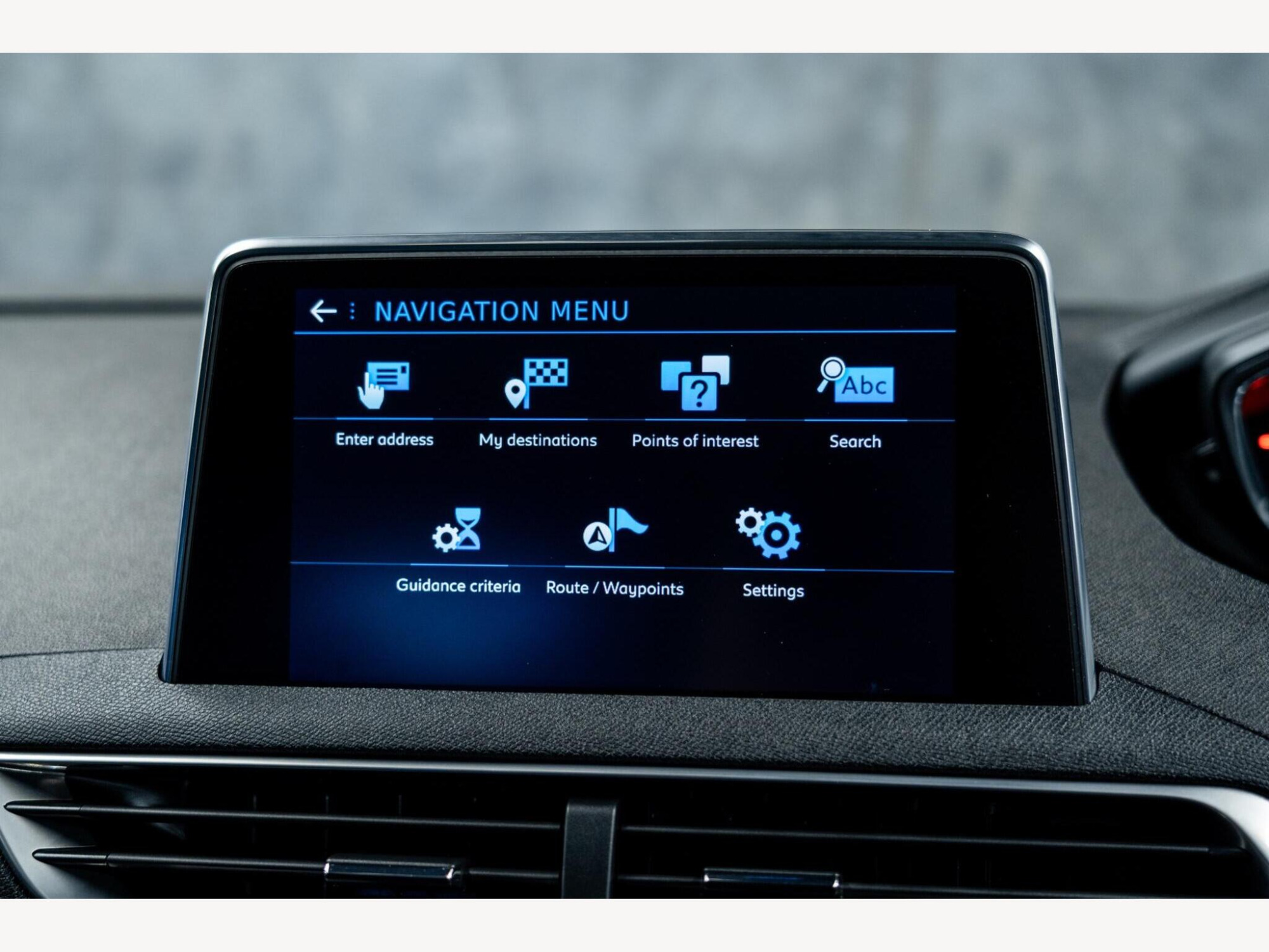 2017 Peugeot 3008 image 21