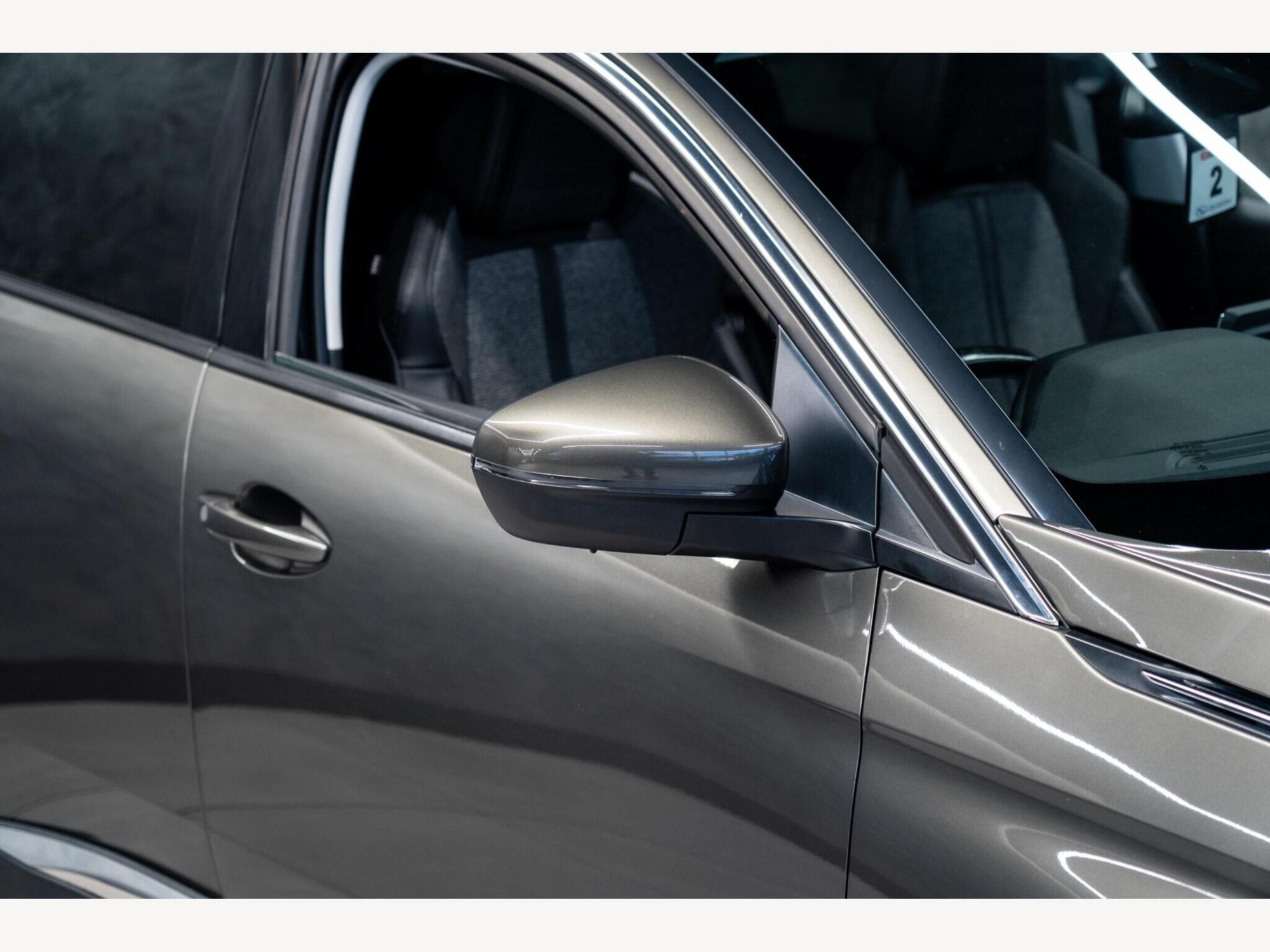 2017 Peugeot 3008 image 11
