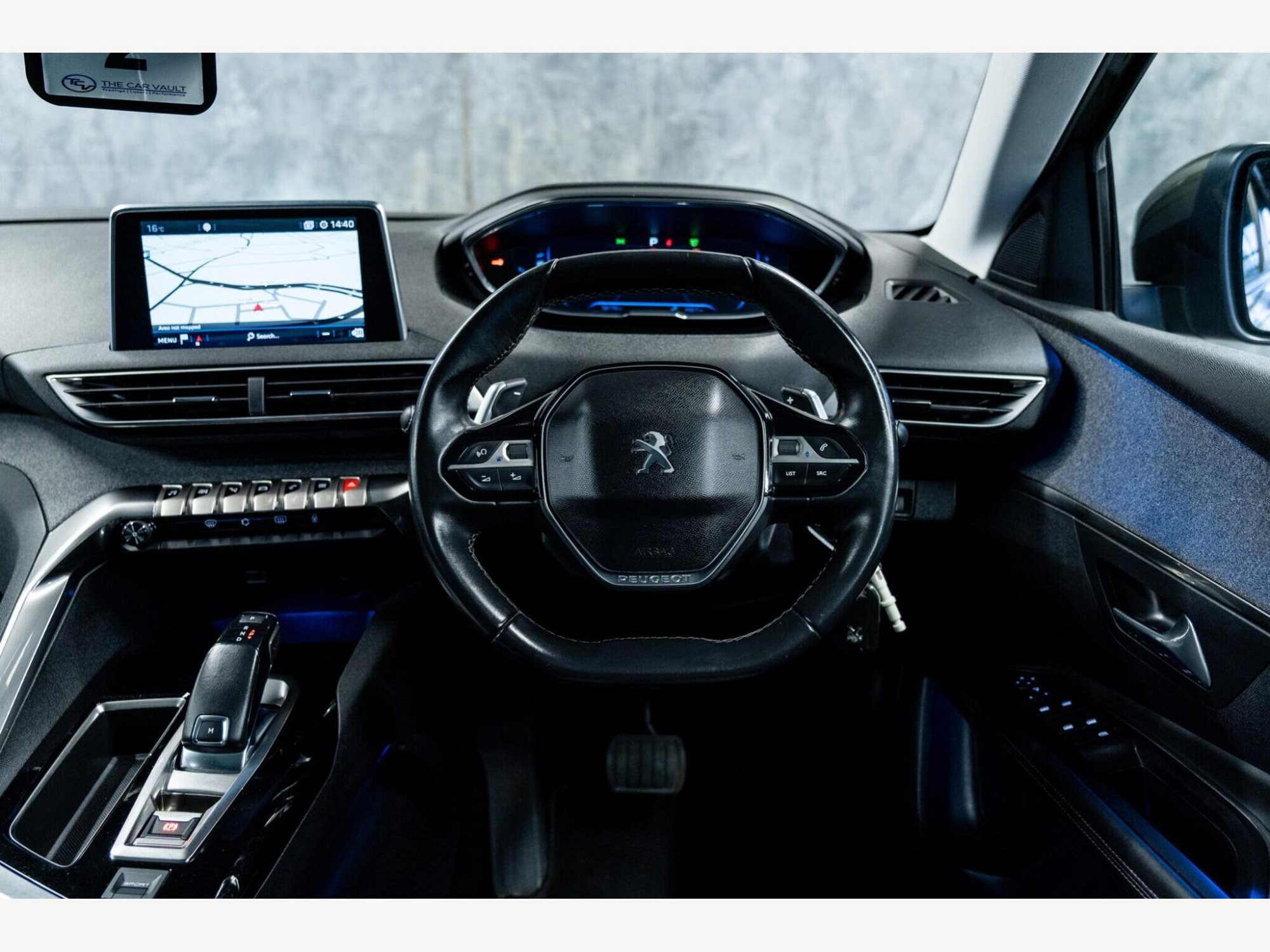 2017 Peugeot 3008 image 17