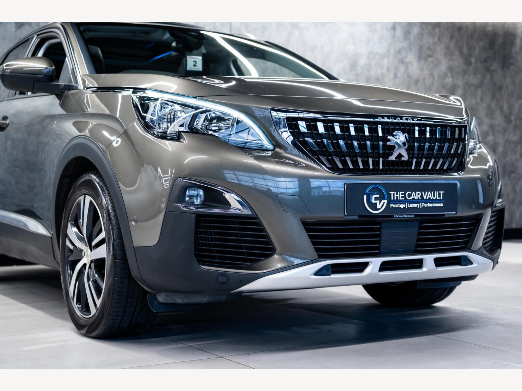 2017 Peugeot 3008 image 10
