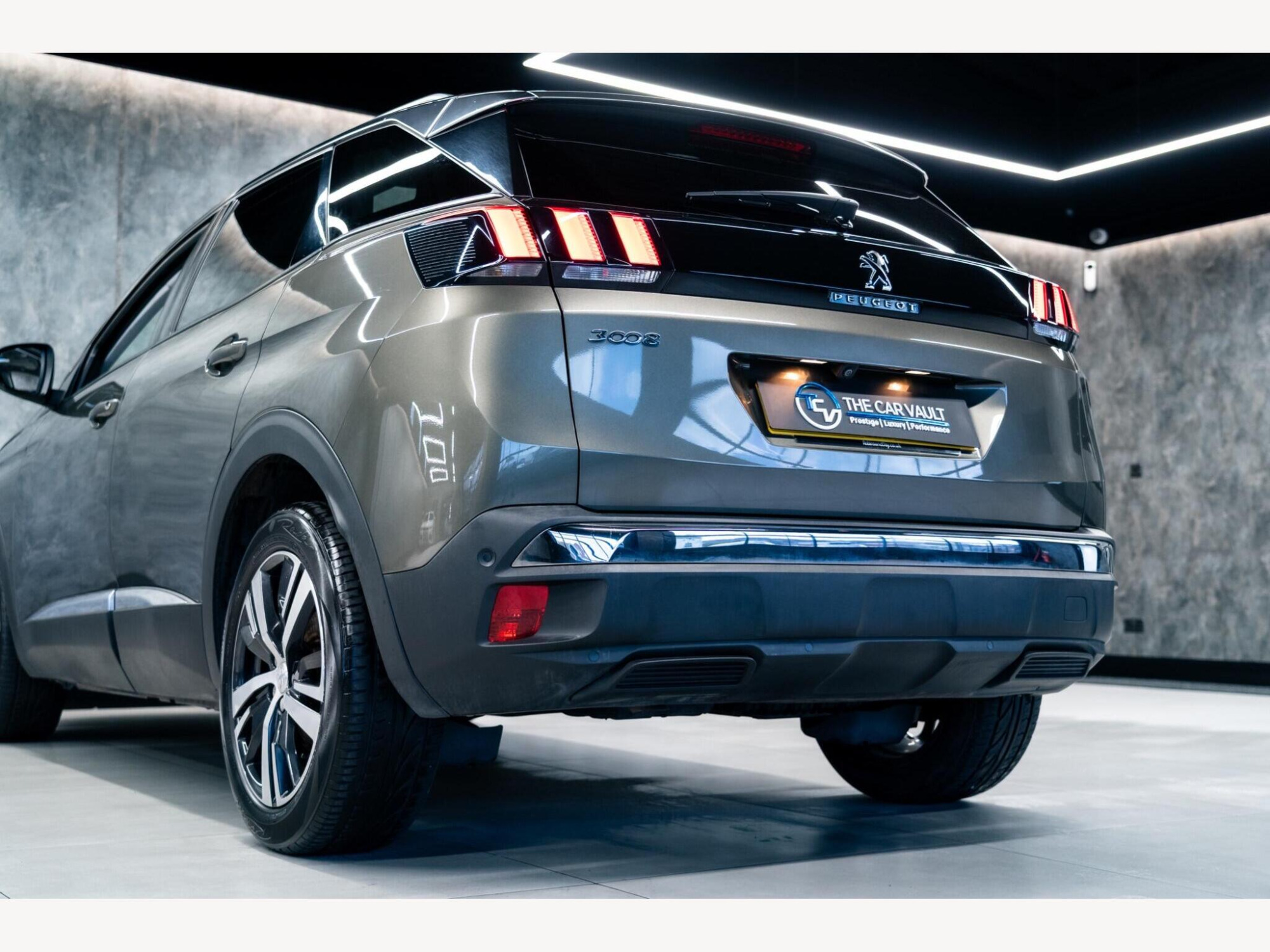 2017 Peugeot 3008 image 14