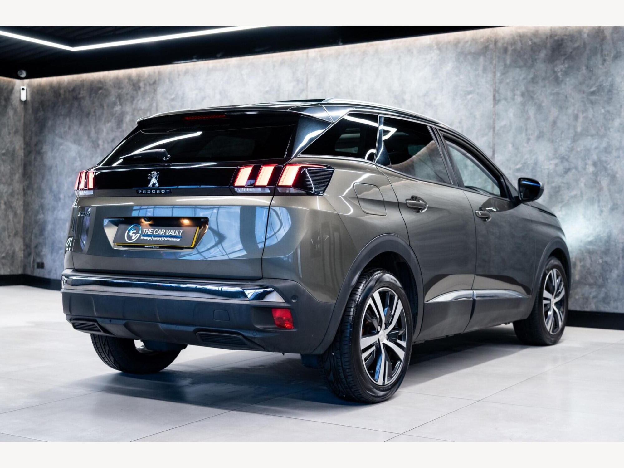 2017 Peugeot 3008 image 8