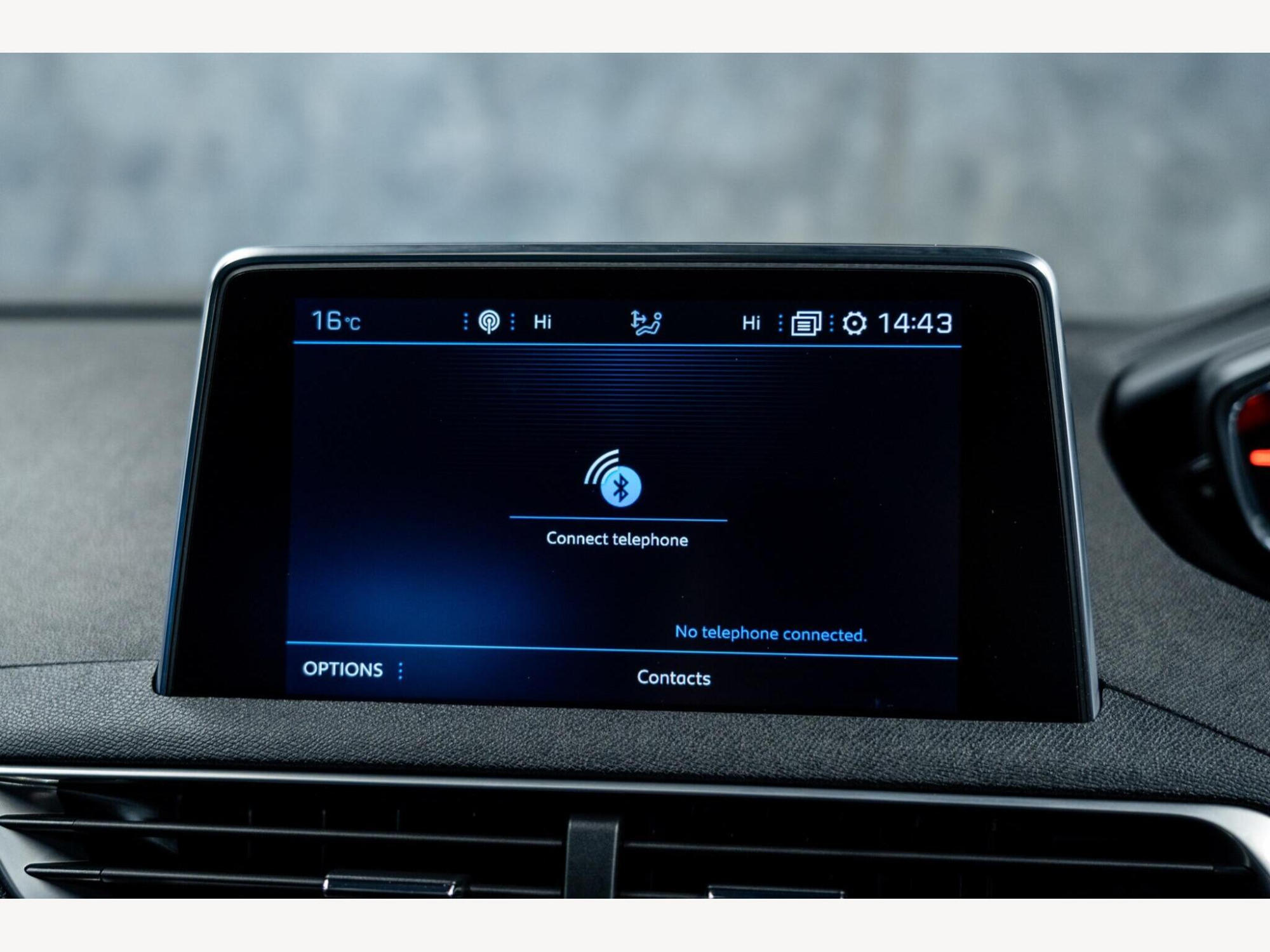 2017 Peugeot 3008 image 27