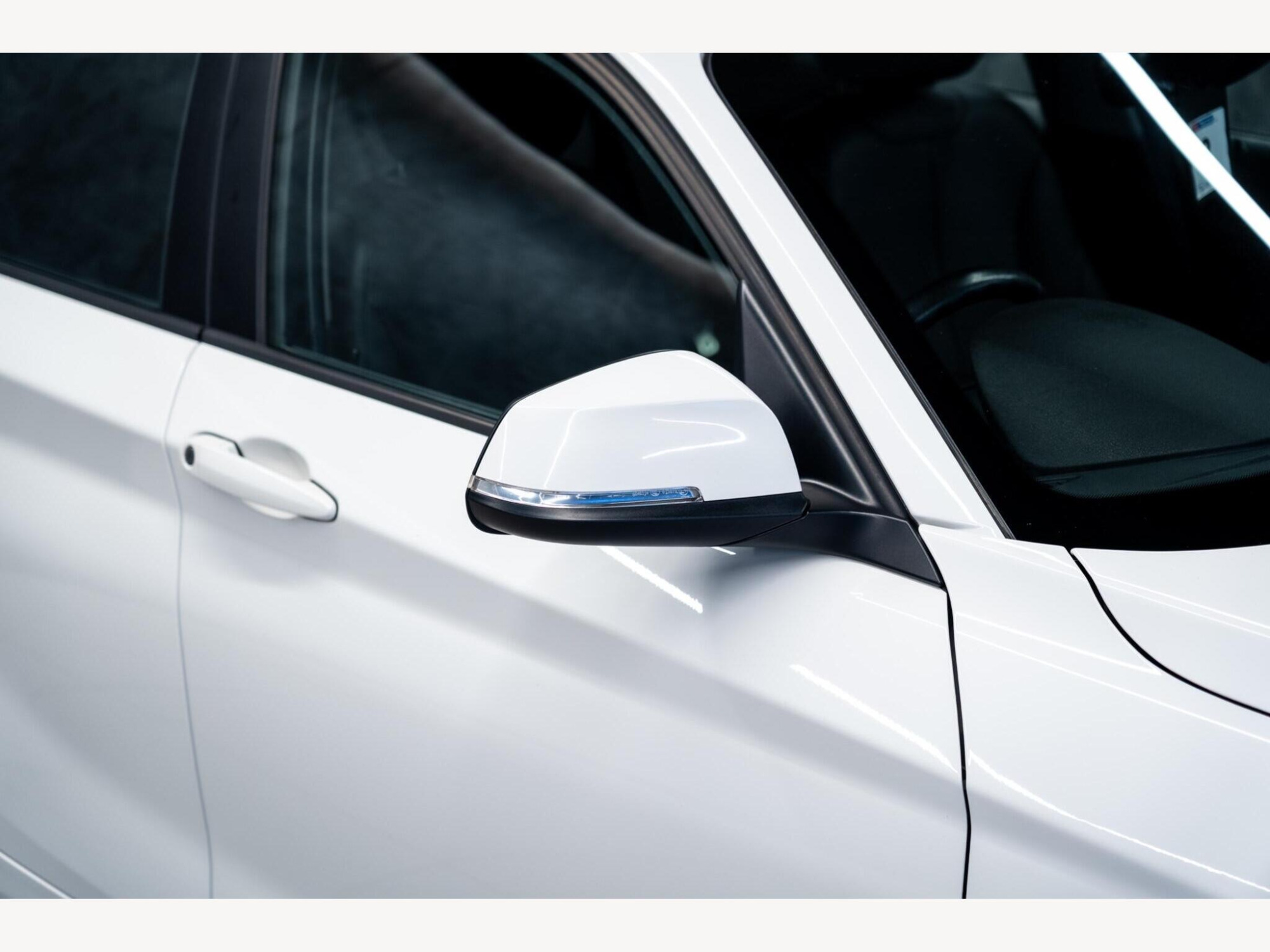 2016 BMW 1 Series image 11