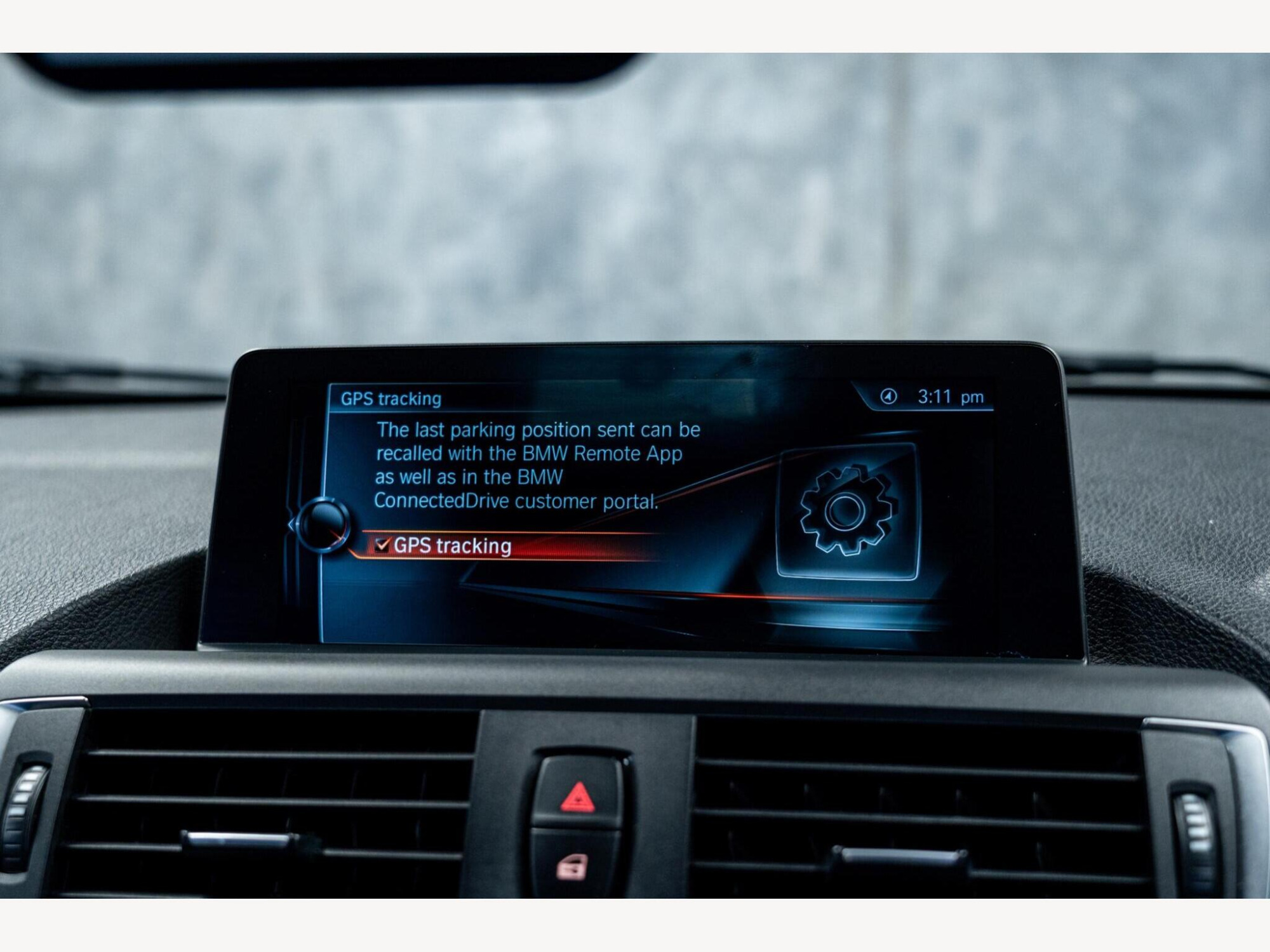 2016 BMW 1 Series image 27