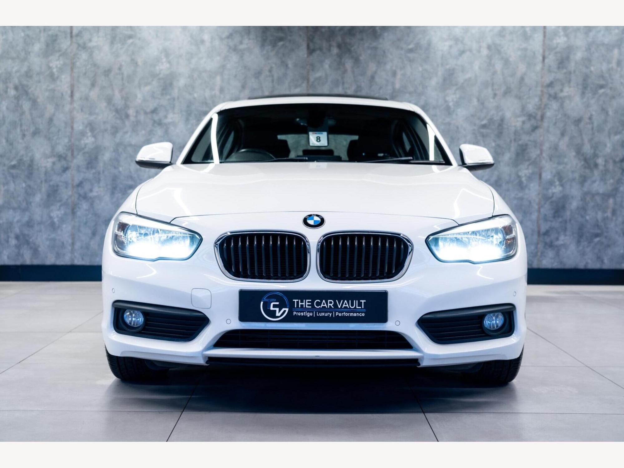 2016 BMW 1 Series image 4