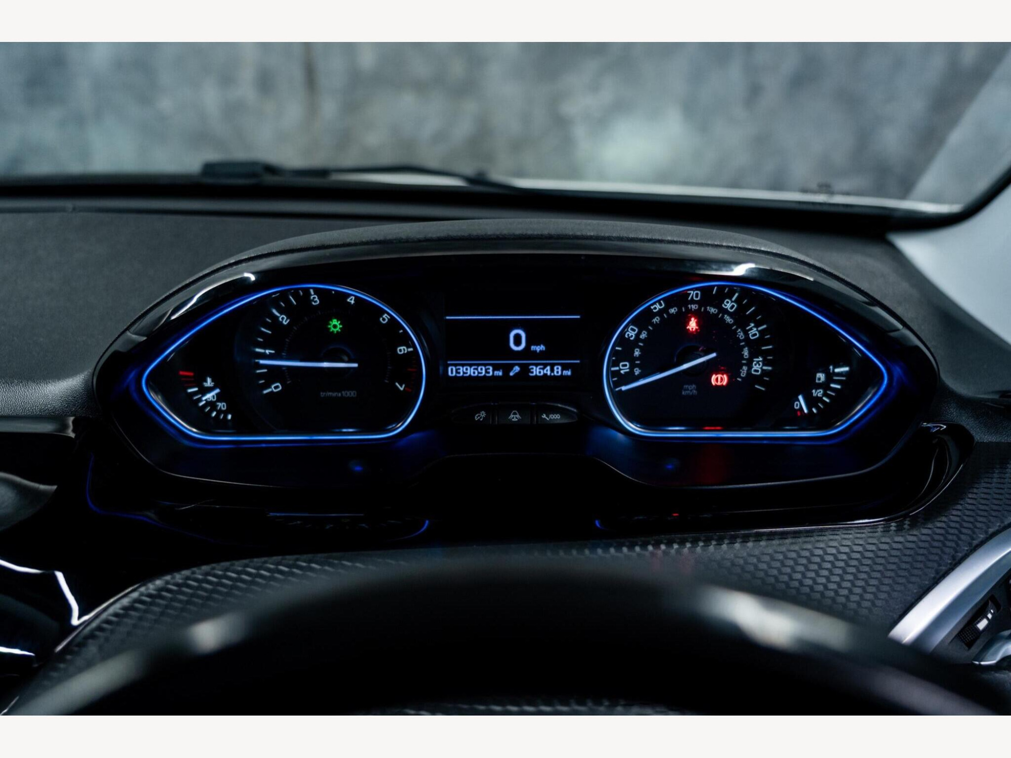 2016 Peugeot 2008 image 16