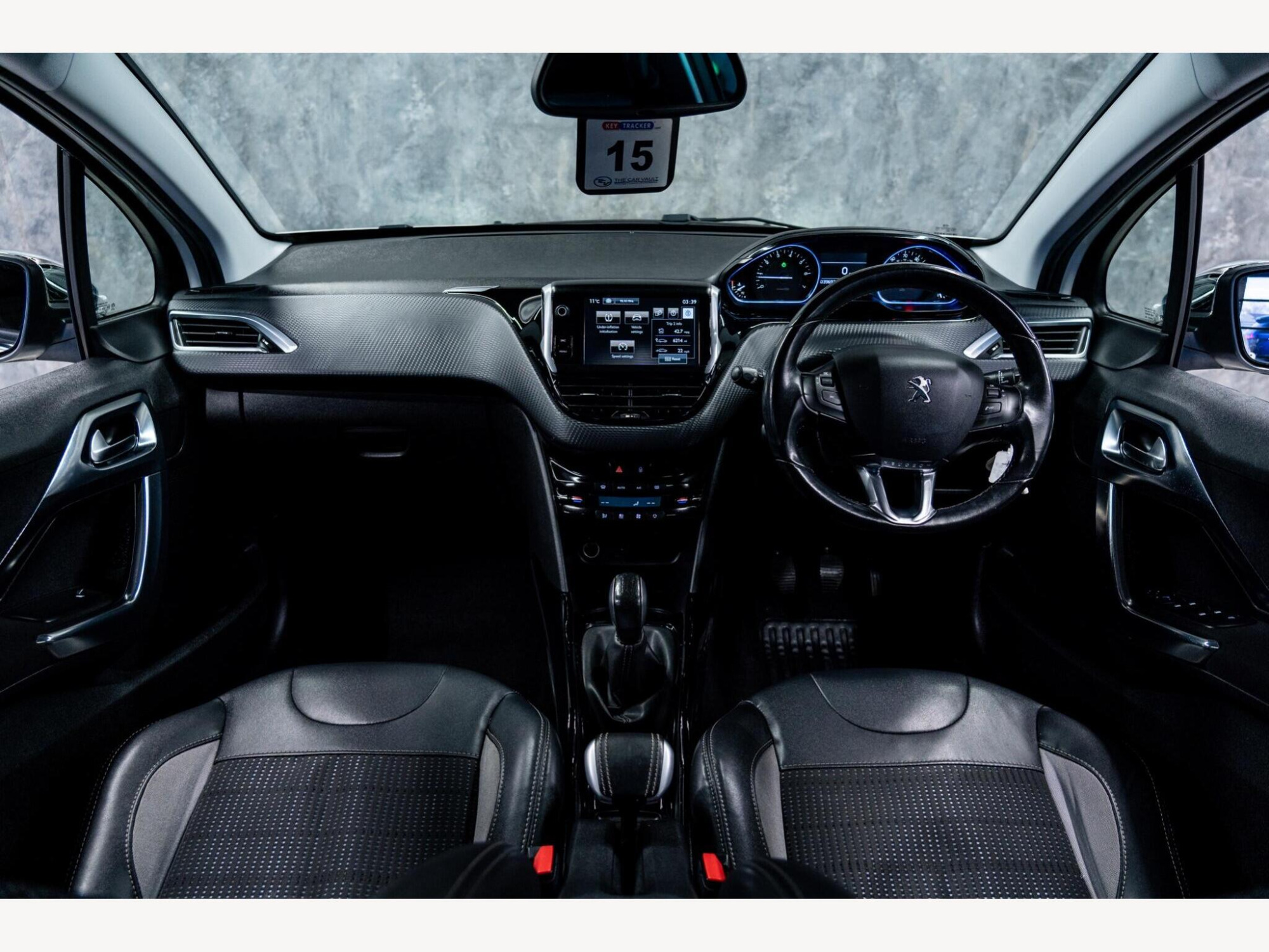 2016 Peugeot 2008 image 15