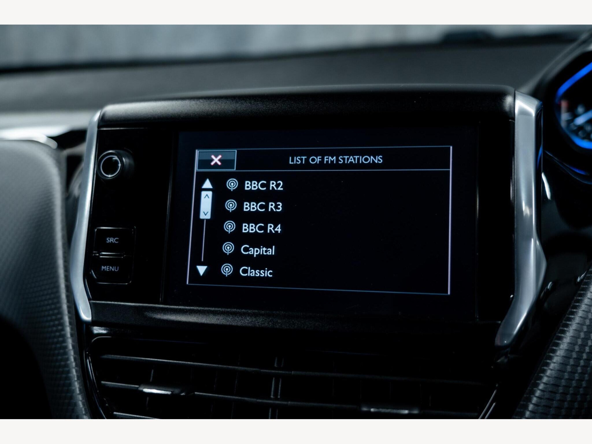 2016 Peugeot 2008 image 21