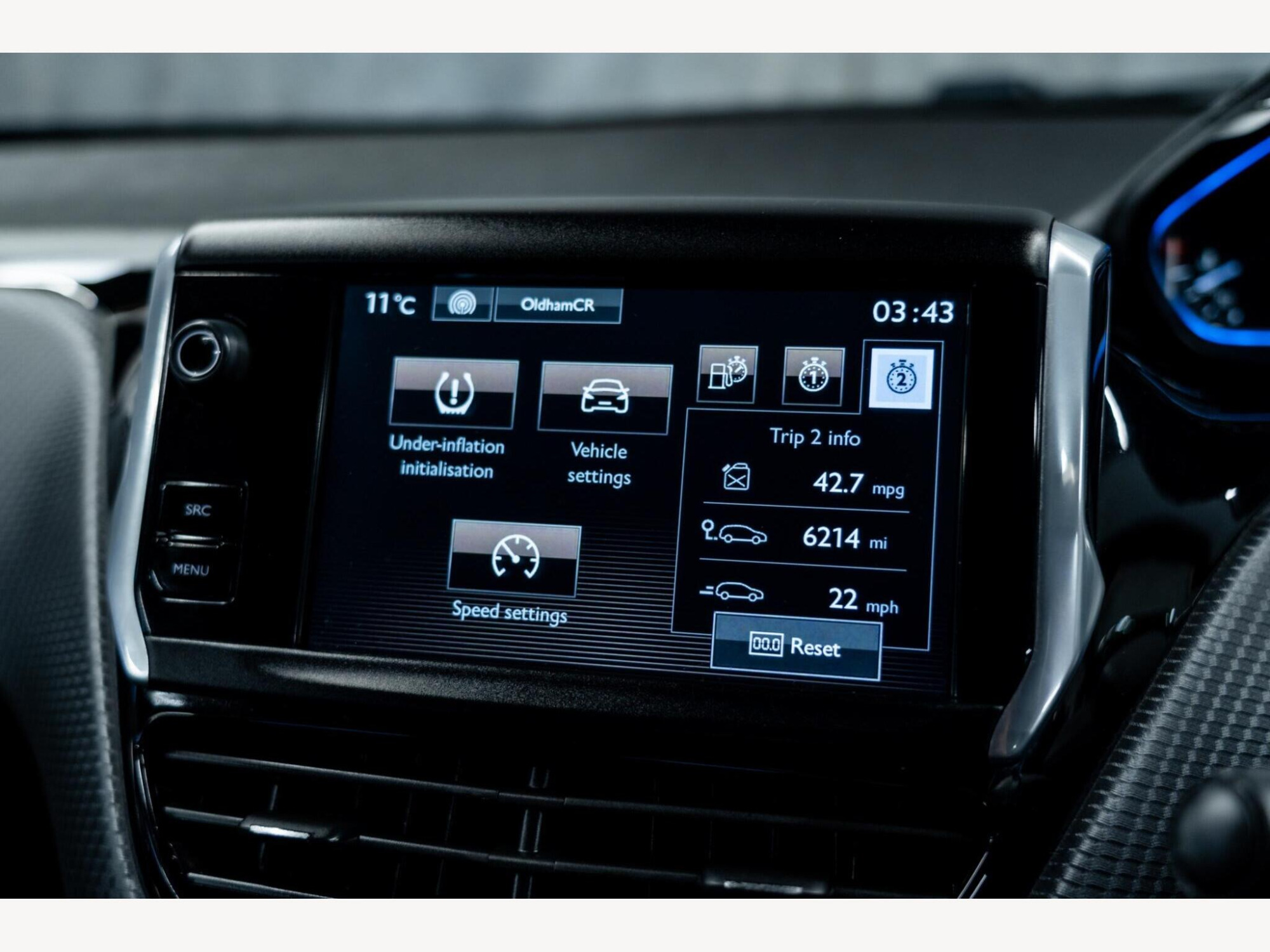 2016 Peugeot 2008 image 25