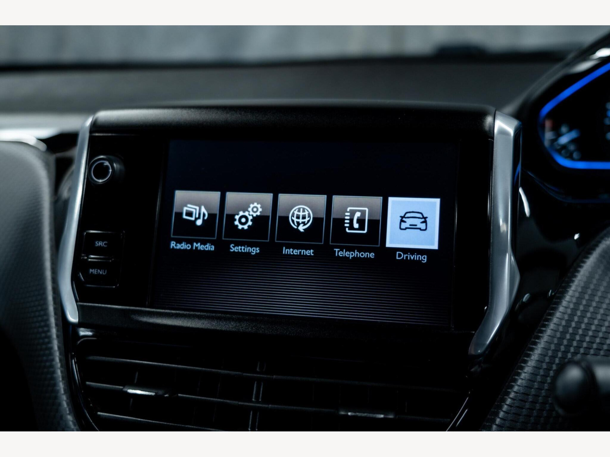 2016 Peugeot 2008 image 17