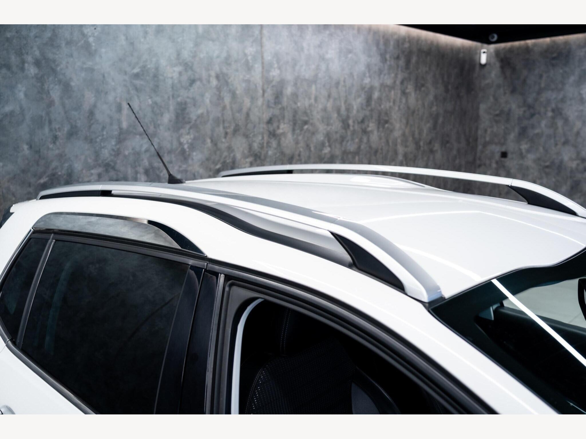 2016 Peugeot 2008 image 12
