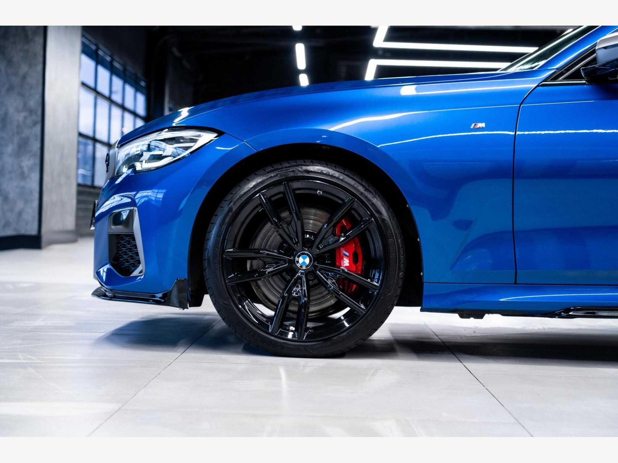 2022 BMW 3 Series image 15