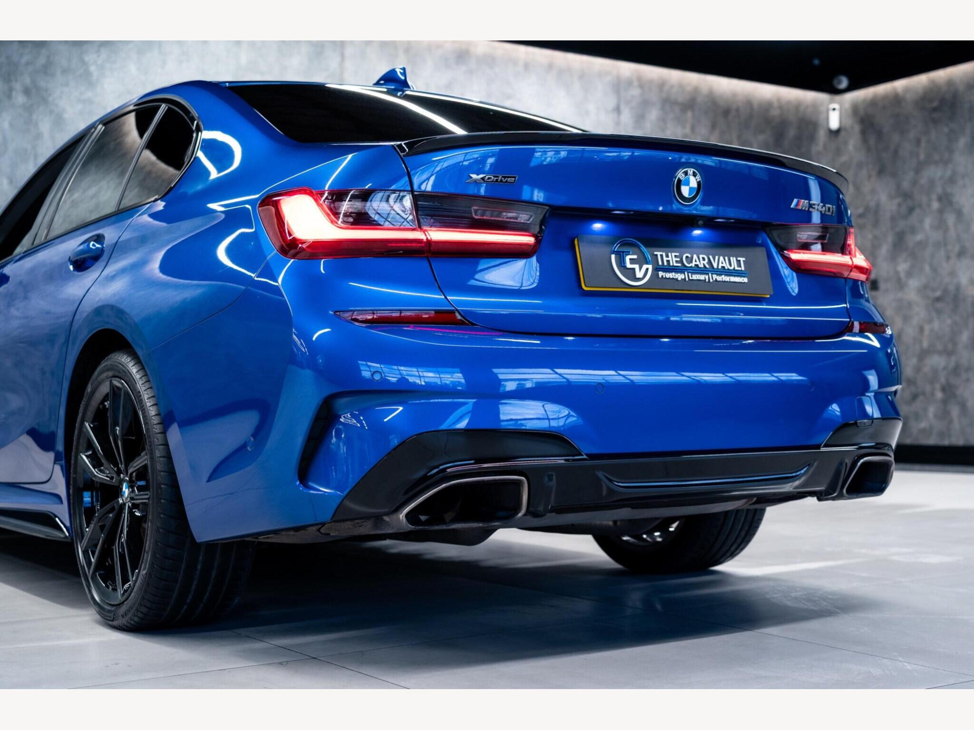 2022 BMW 3 Series image 14