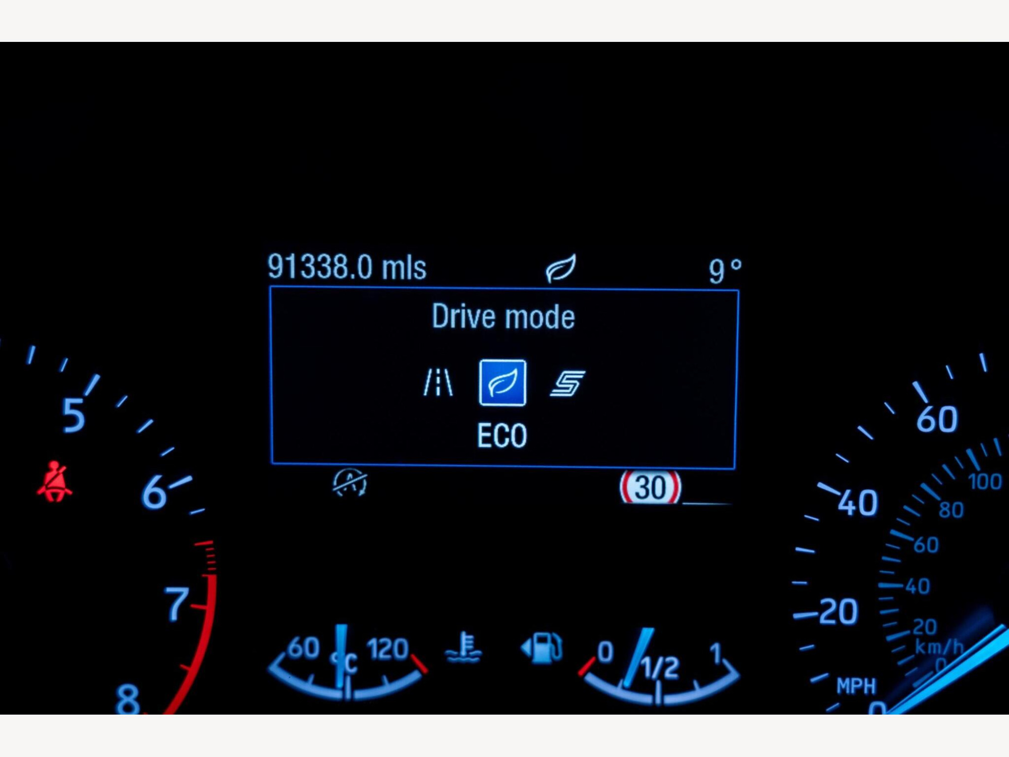 2018 Ford Focus image 20