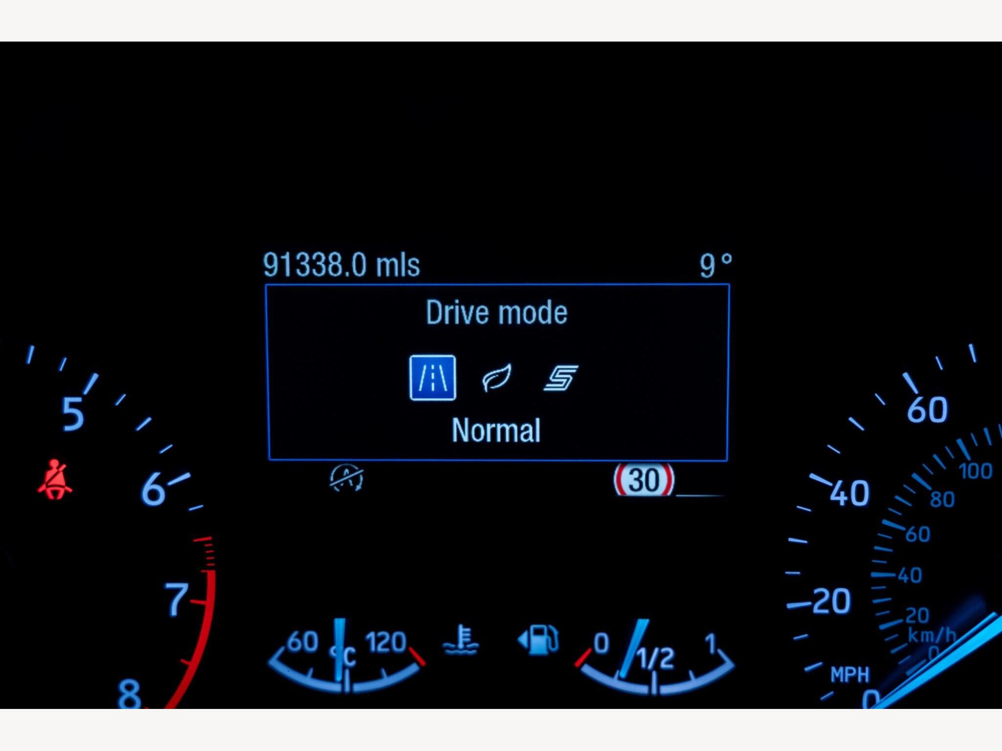 2018 Ford Focus image 19