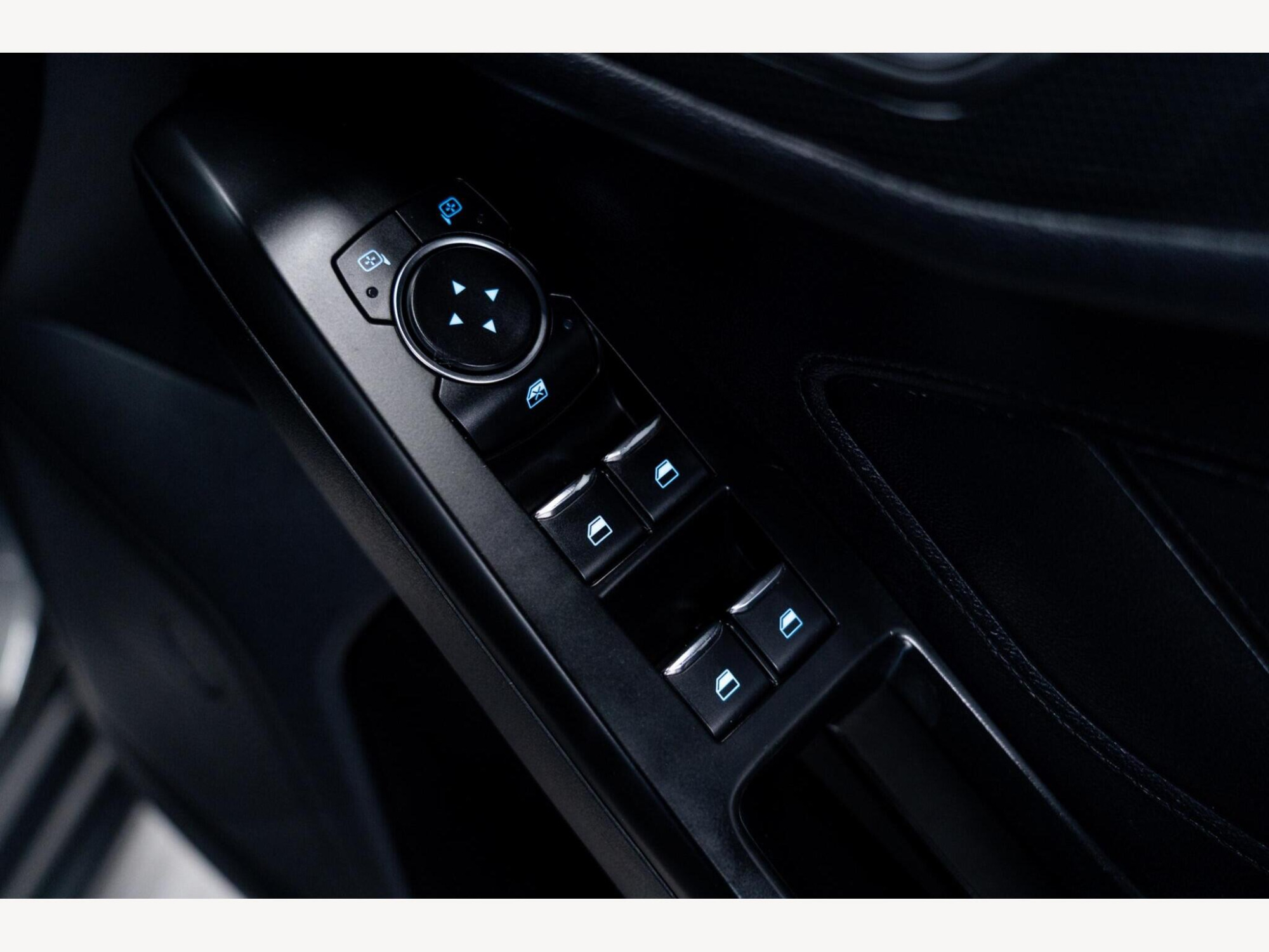 2018 Ford Focus image 34