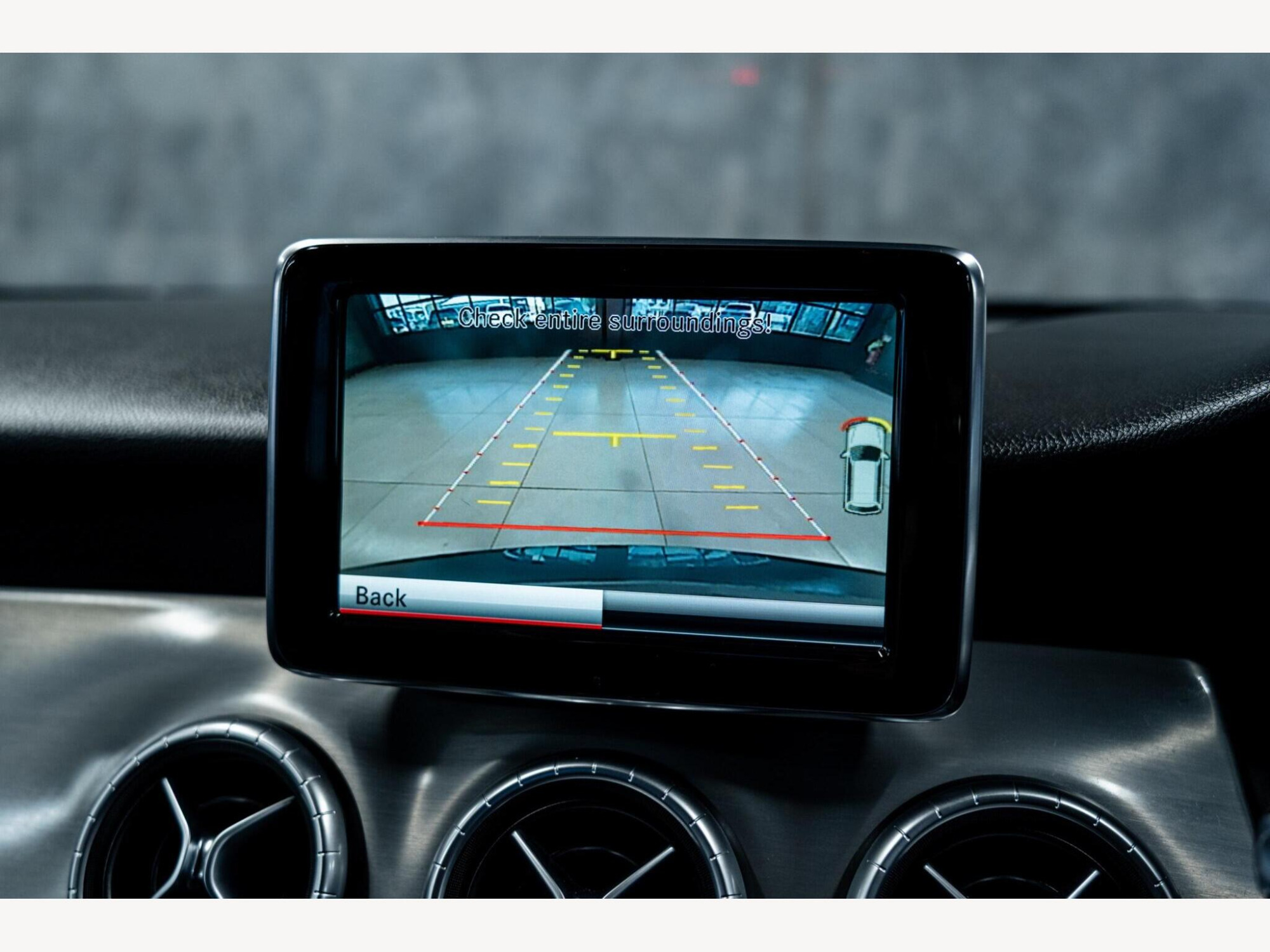 2013 Mercedes-Benz CLA image 2