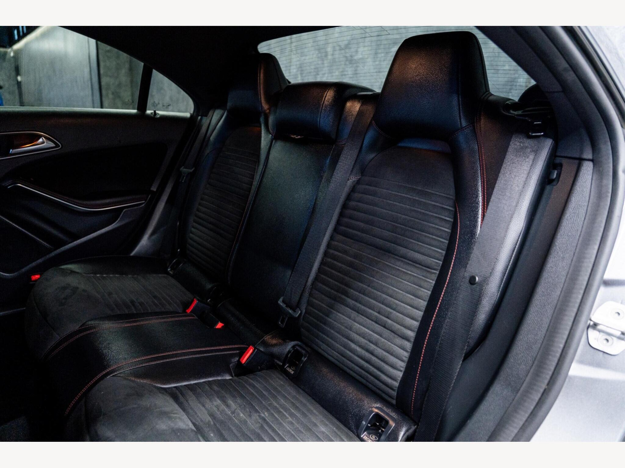 2013 Mercedes-Benz CLA image 36