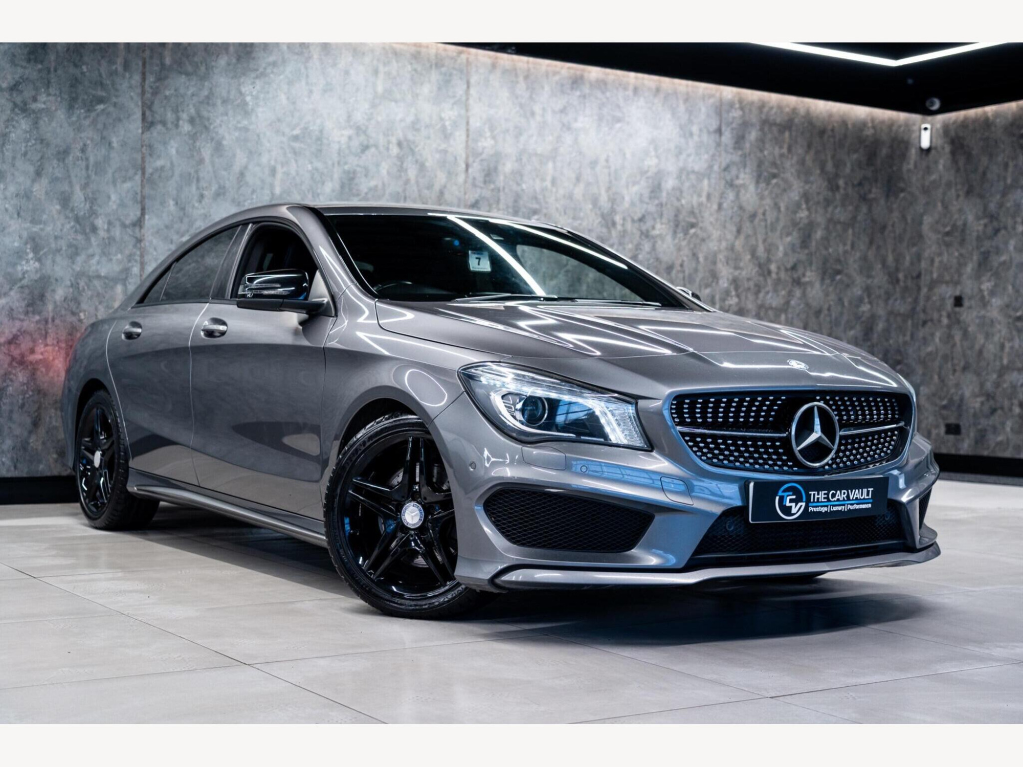 2013 Mercedes-Benz CLA image 1