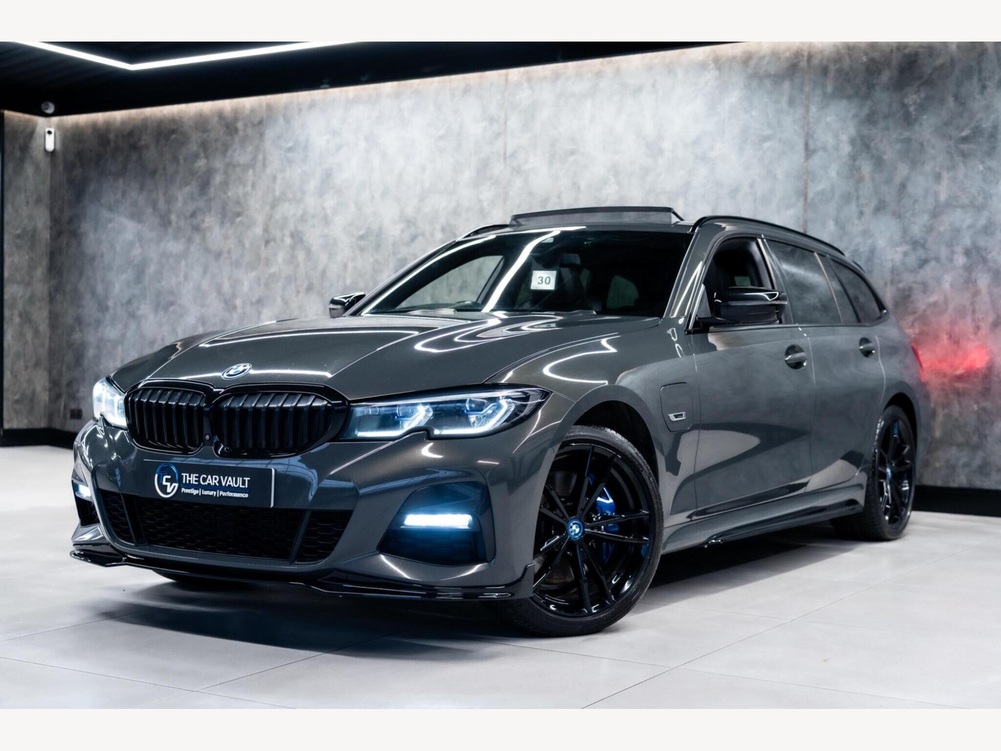 2021 BMW 3 Series image 5