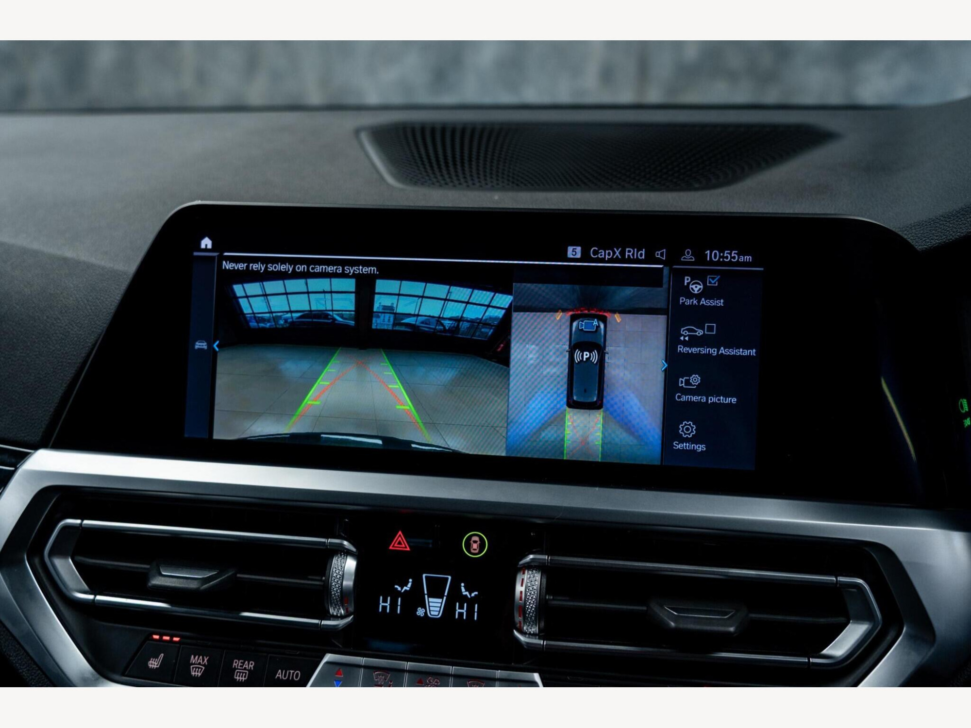 2021 BMW 3 Series image 26