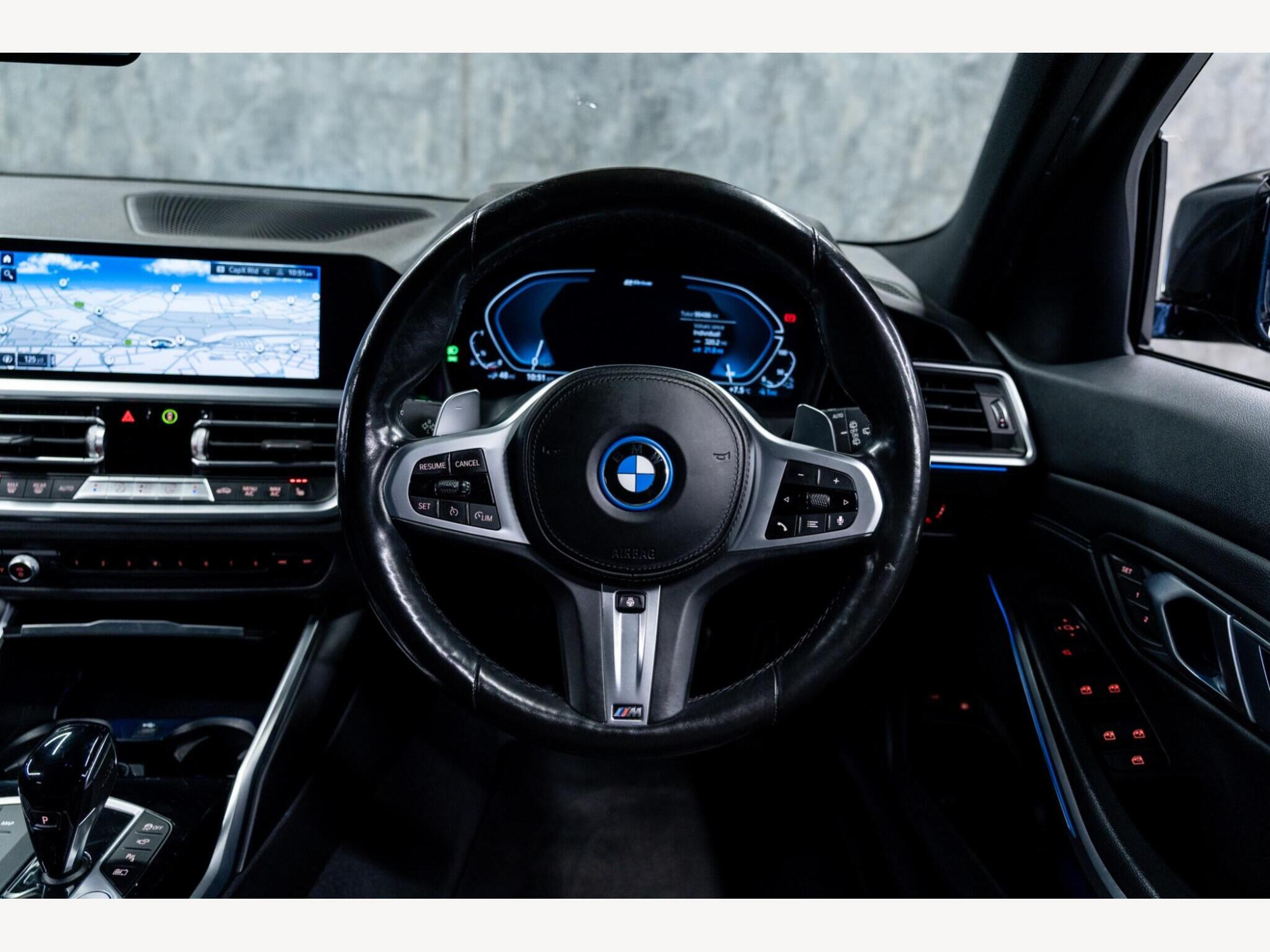 2021 BMW 3 Series image 18