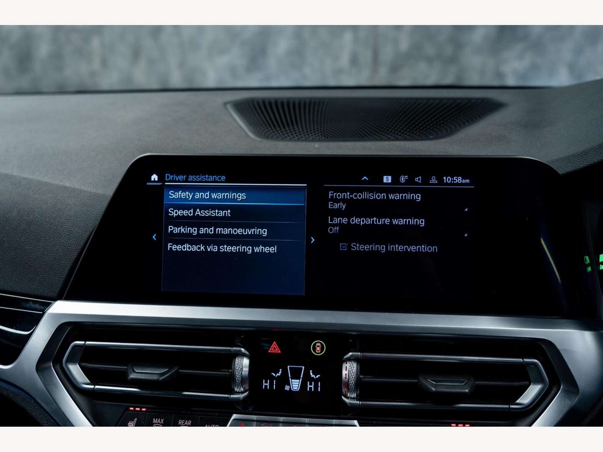 2021 BMW 3 Series image 37