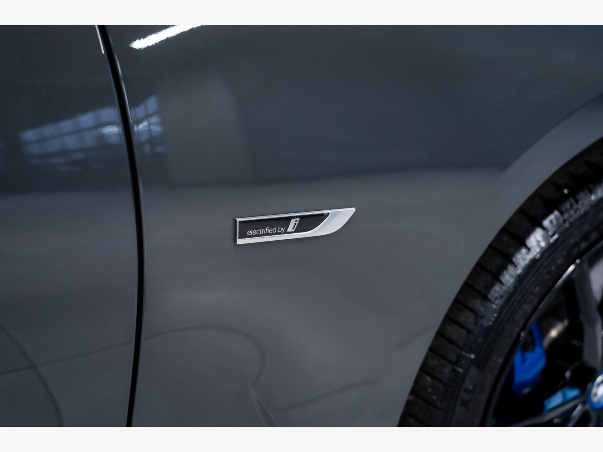 2021 BMW 3 Series image 12