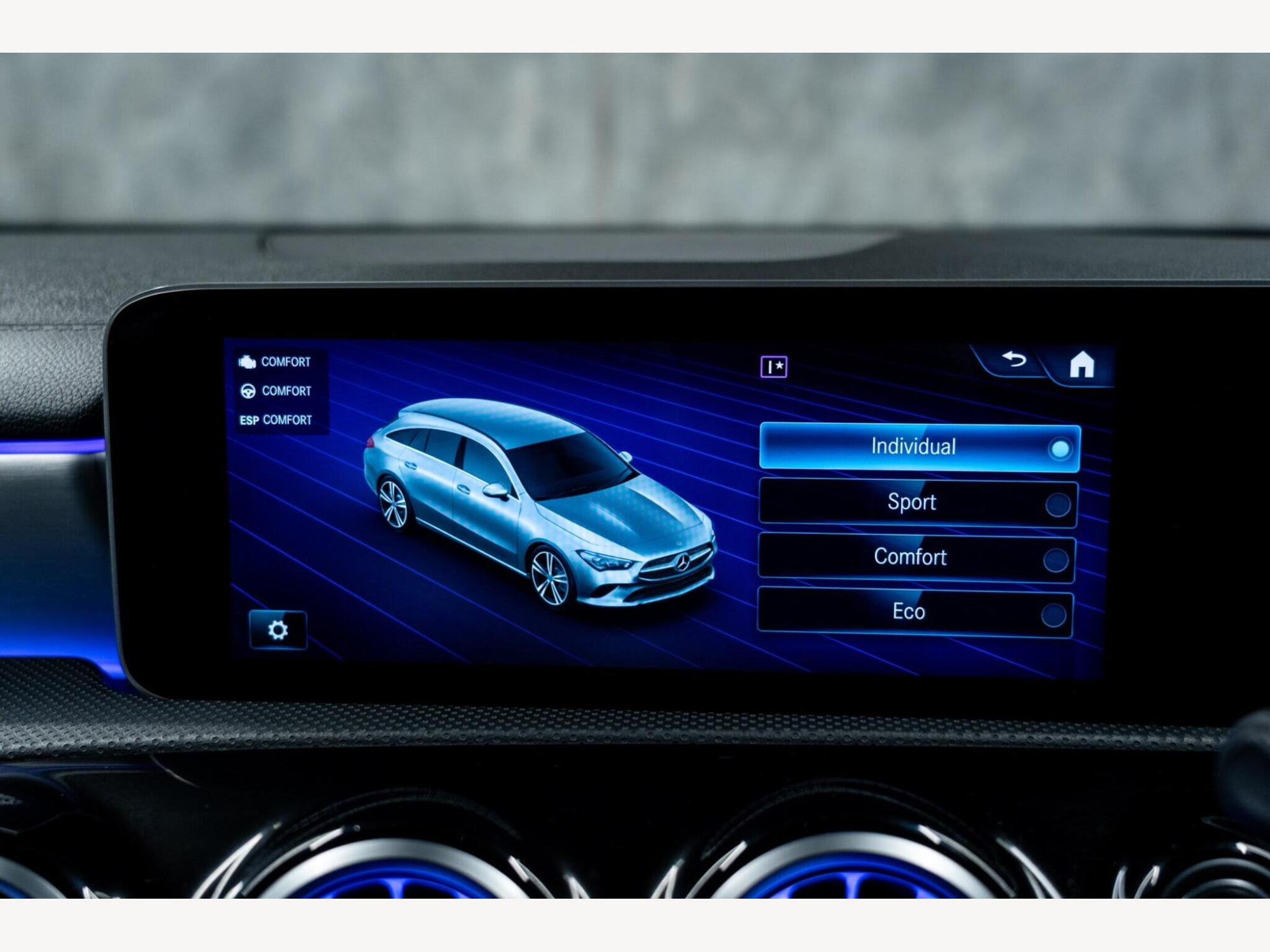 2020 Mercedes-Benz CLA image 24